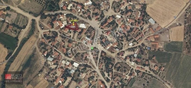 Enez Çeribaşı Köy İçinde Satılık 650m2 Konut İmarlı Arsa