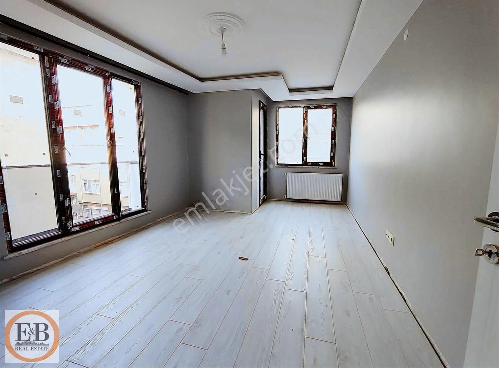 Ebattan Ultra Lüxs Cadde Üstü 2+1 Sıfır Daireler
