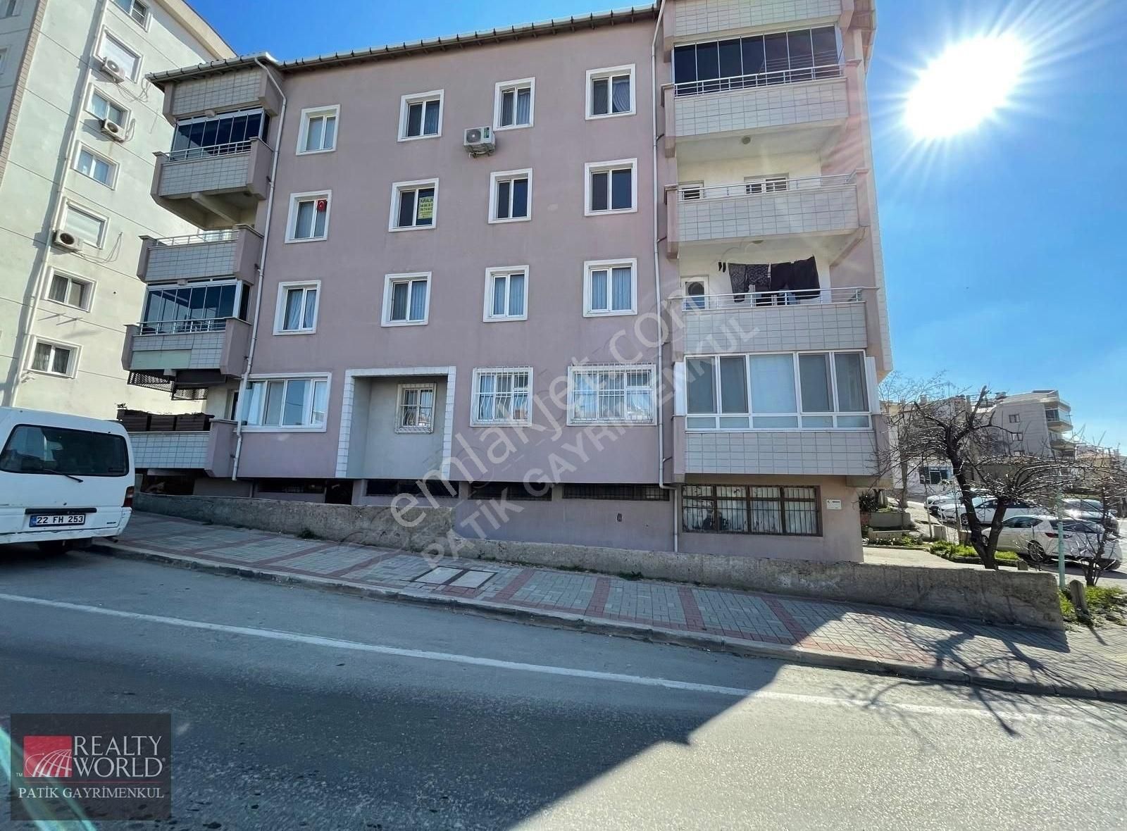 Keşan İstiklal Caddesinde 3+1 Kiralık Daire