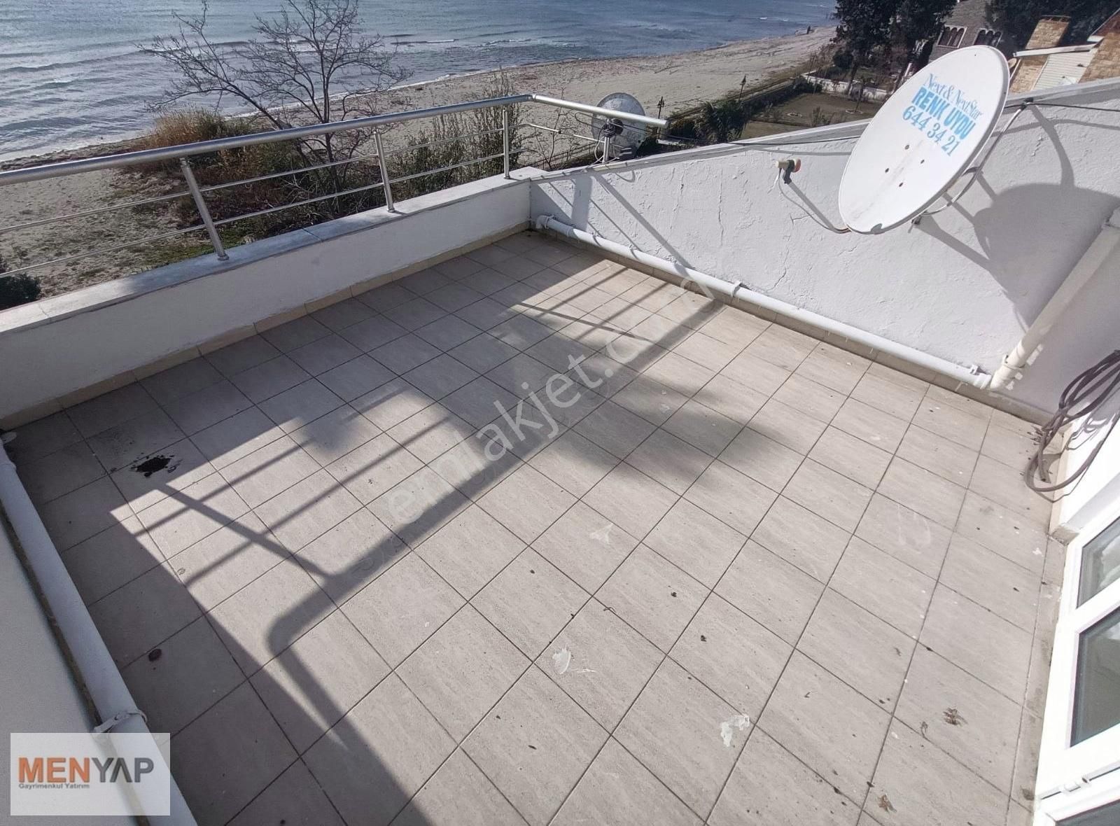 Tekirdağ Yeniçiftlik'te Denize Sıfır 3 Katlı Villa - Görsel 10