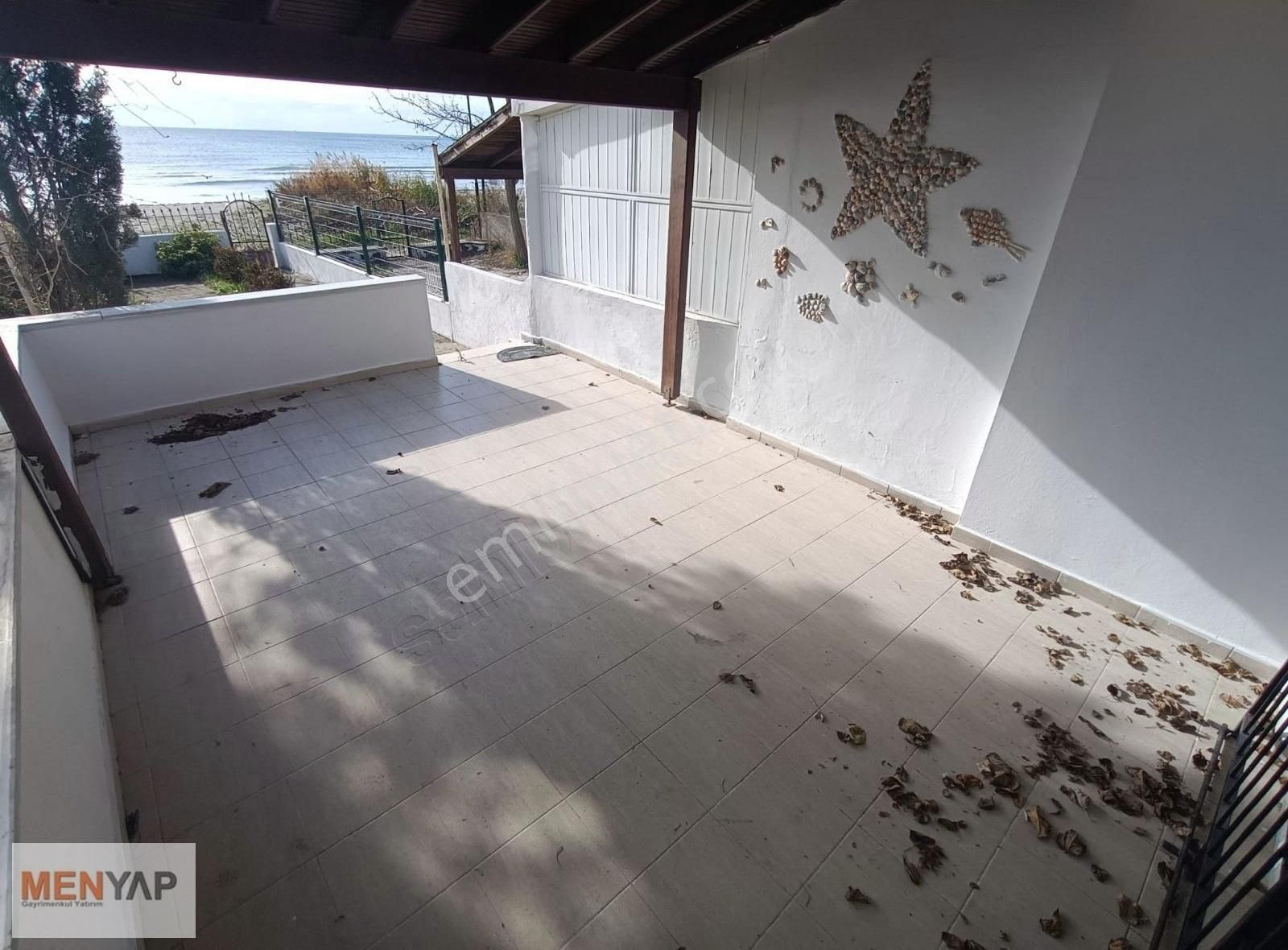 Tekirdağ Yeniçiftlik'te Denize Sıfır 3 Katlı Villa - Görsel 16