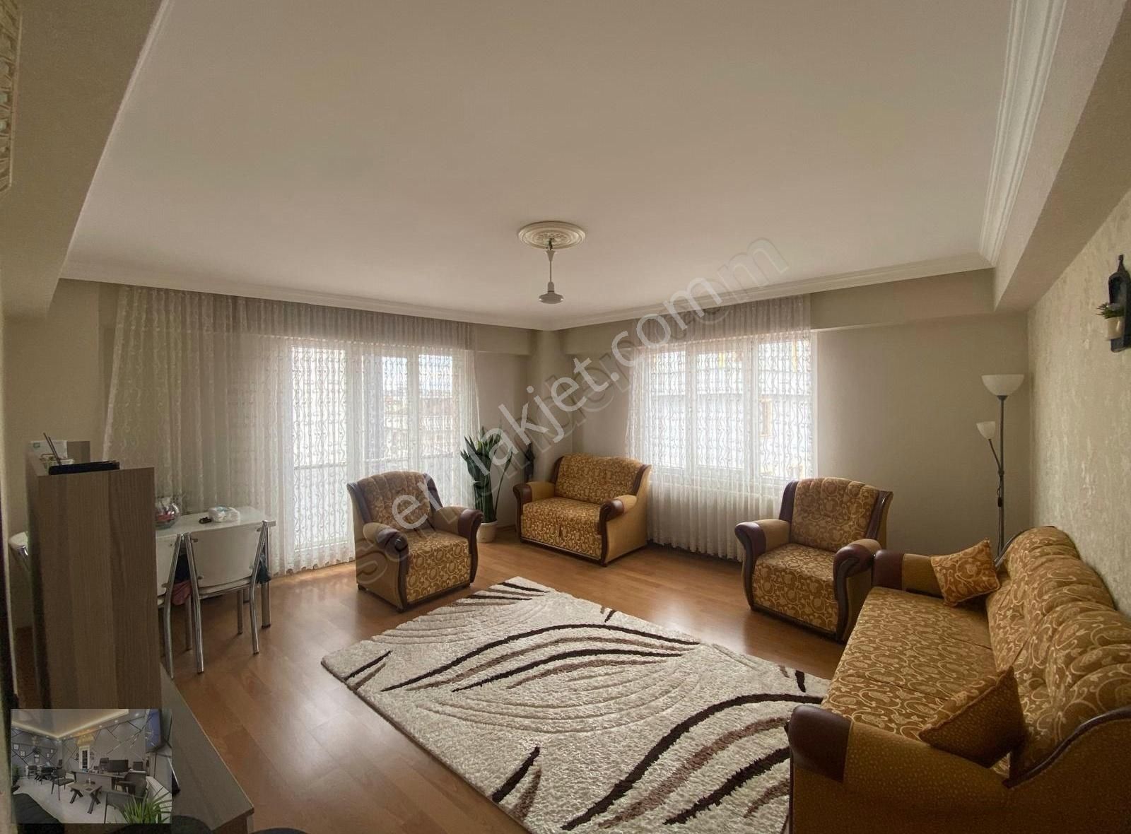 Sancaktepe Atatürk Cadde Üzerinde 3+1 Asansörlü 110 M2 Ara Kat