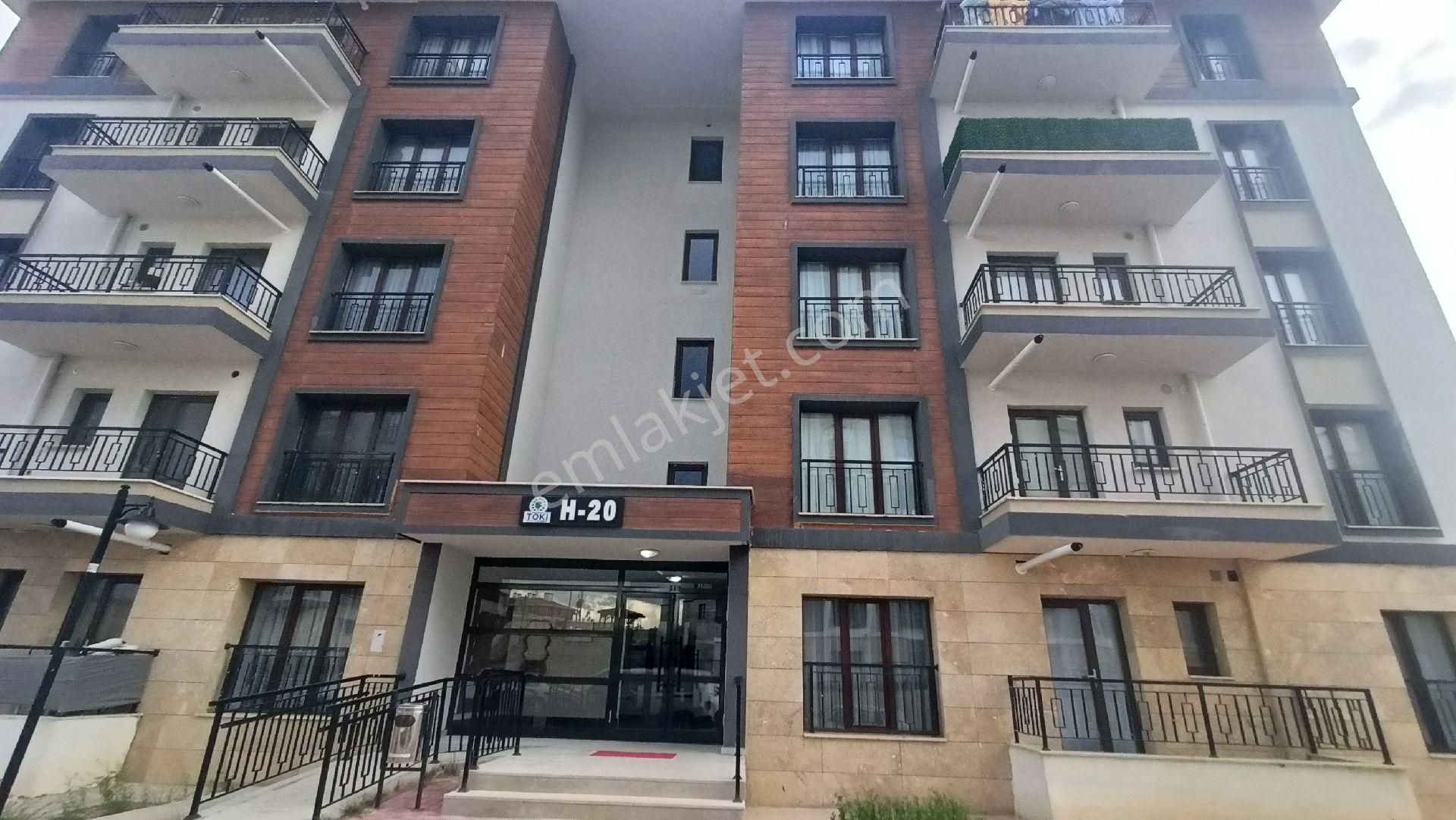Wolf Emlak'tan Ardıçlı Toki 4. Etapta Tapulu 2+1 Kiracılı Daire!