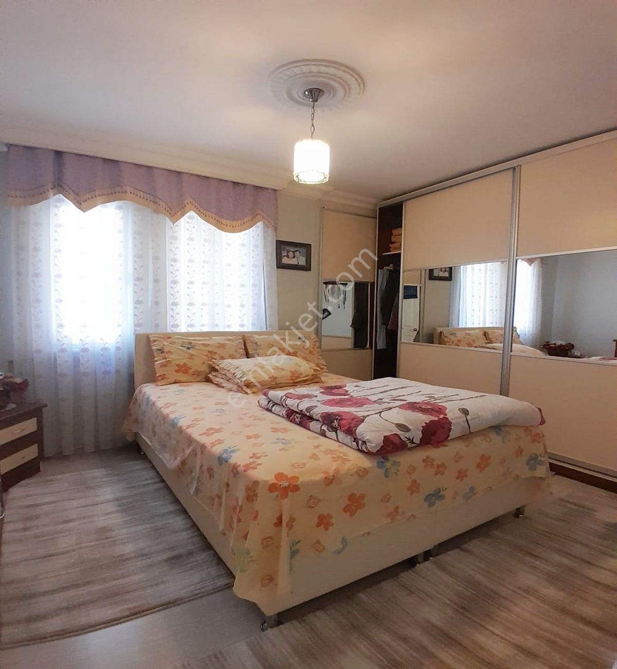 Avcılar Ambarlıda 3+1 Geniş Aileye Uygun Satılık Daire