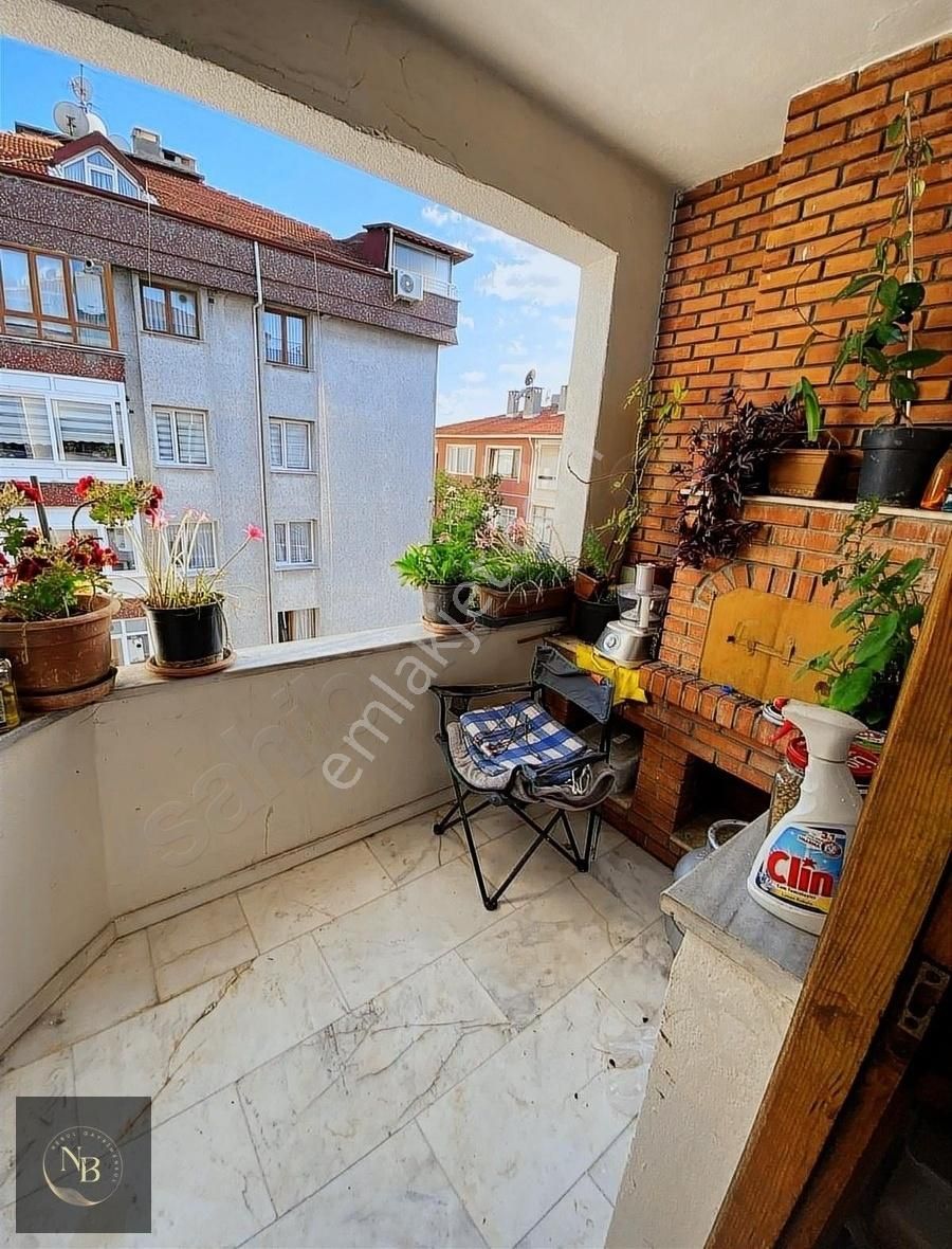 Bakırköy Zuhuratbaba'da Satılık 3+1 Daire