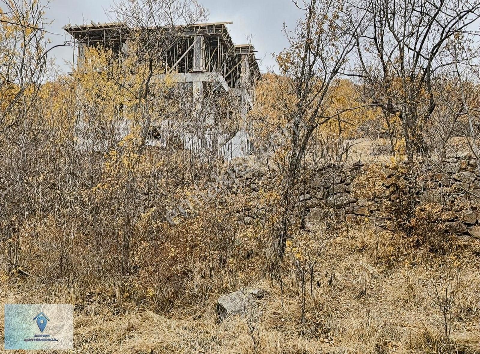 Adres Gm'den Hisarcıkta Satılık Muhteşem Temiz Villa Parseli