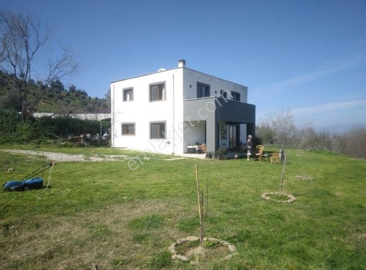 1.080 Mt2 Arsa İçinde Doğa Manzaralı Villa.