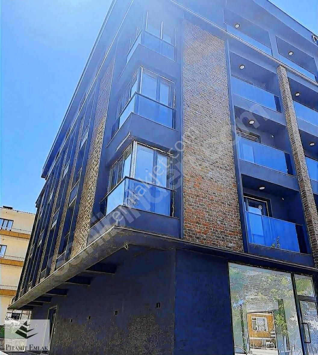 Piramit Gm Den Karayollarında 2+1 Kıralık Lux Daıre