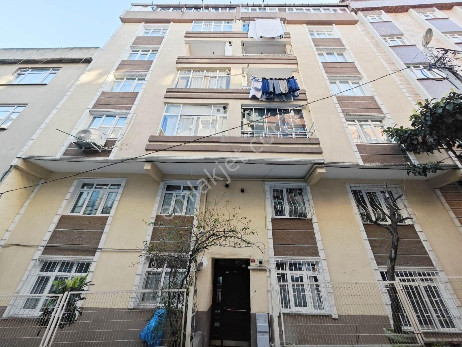 Tutar Emlakdan 2+1 80 M2 Teras Kat Daire Yenibosna Çakmak Duragı Yakını