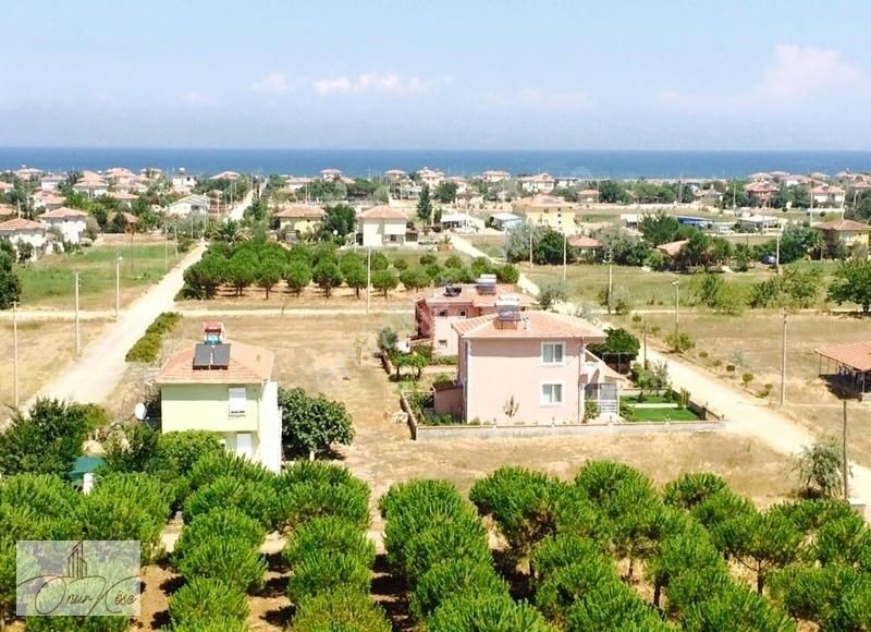 Denizatı Sitesinde Denize Yakın İmarlı Villa Arsası