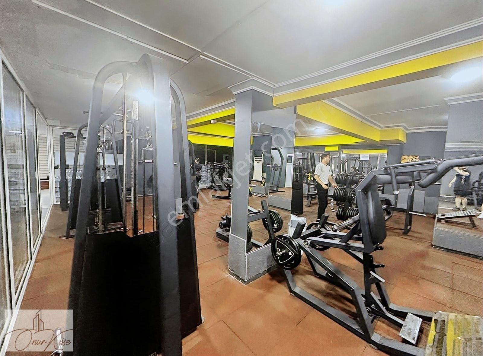 Alanya Merkezde Hazır Düzen Devren Kiralık Spor Salonu
