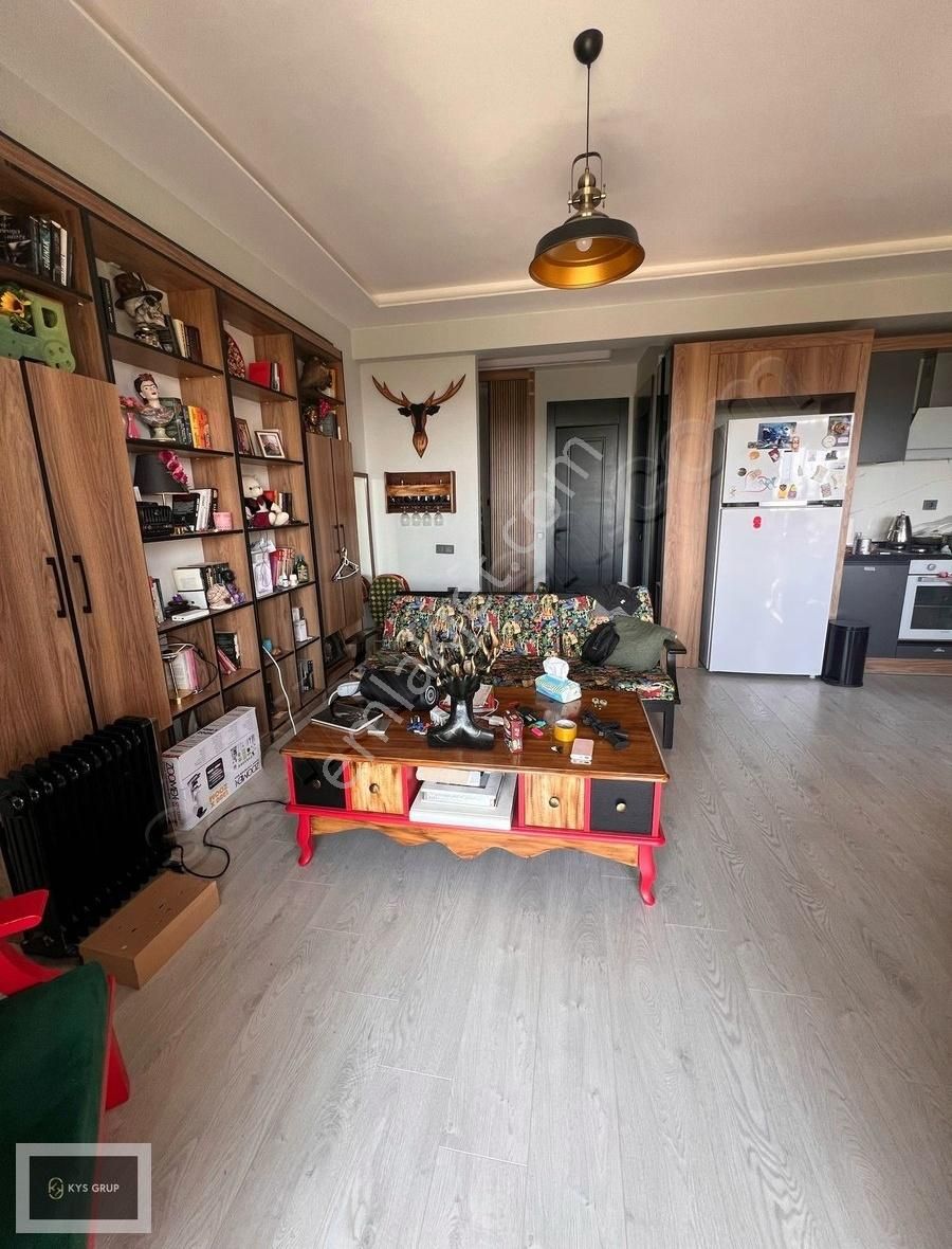 Eski Mezitlide Bahçe Katlı Havuzlu 2+1 Satılık Daire