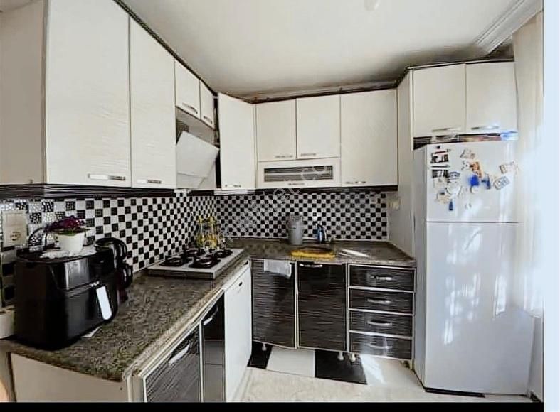 Ptt Civarı Satılık 2+1 Masrafsız Daire
