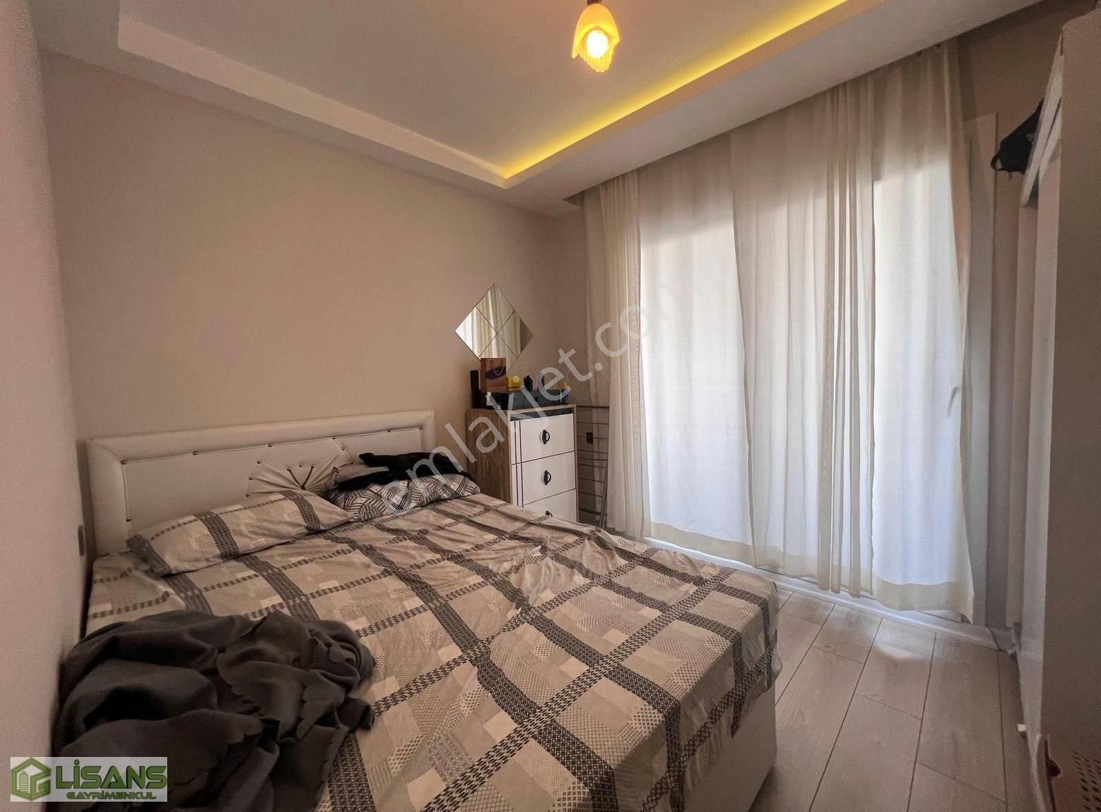 Diş Has.yüzme Havuzlu Sitede Full Ext.geniş Oturumlu Kaçmaz Fırs