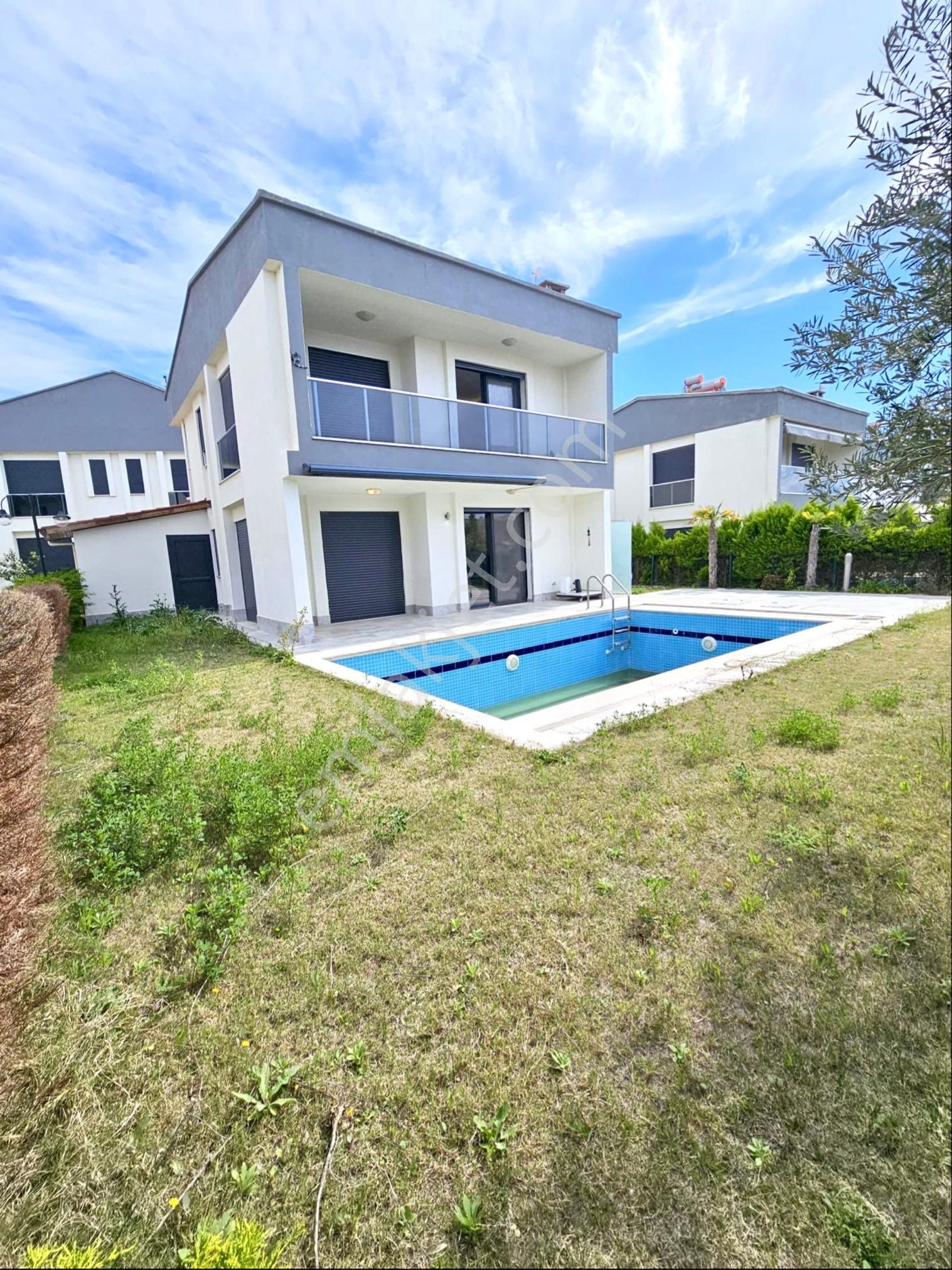 Soğucak’da Full Deniz Manzaralı 3+1 Tek Müstakil - Özel Havuzlu Villa