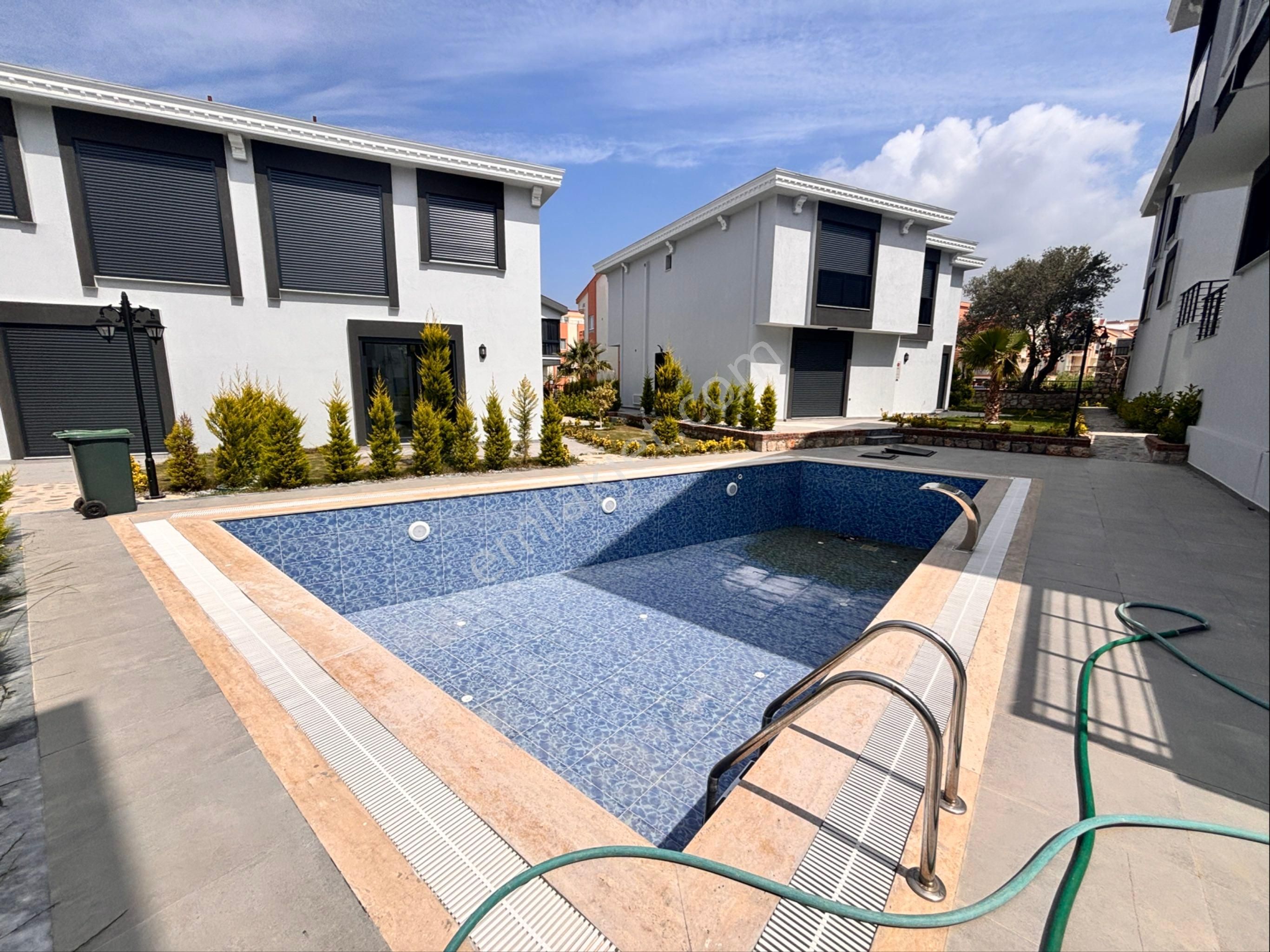 Didim'de Ortak Havuzlu Sitede 3+1 Sıfır Villa - Görsel 4