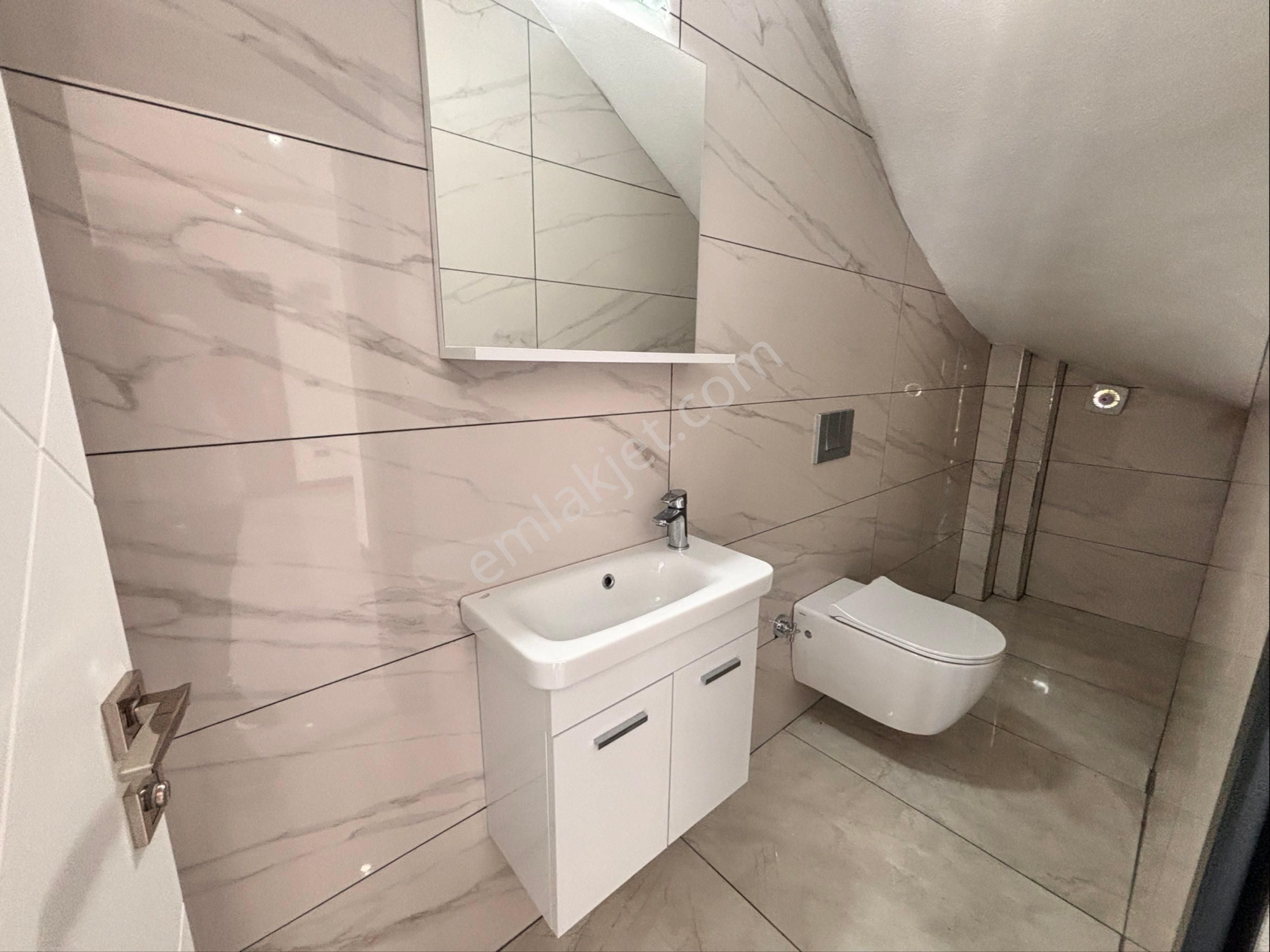 Didim'de Ortak Havuzlu Sitede 3+1 Sıfır Villa - Görsel 23