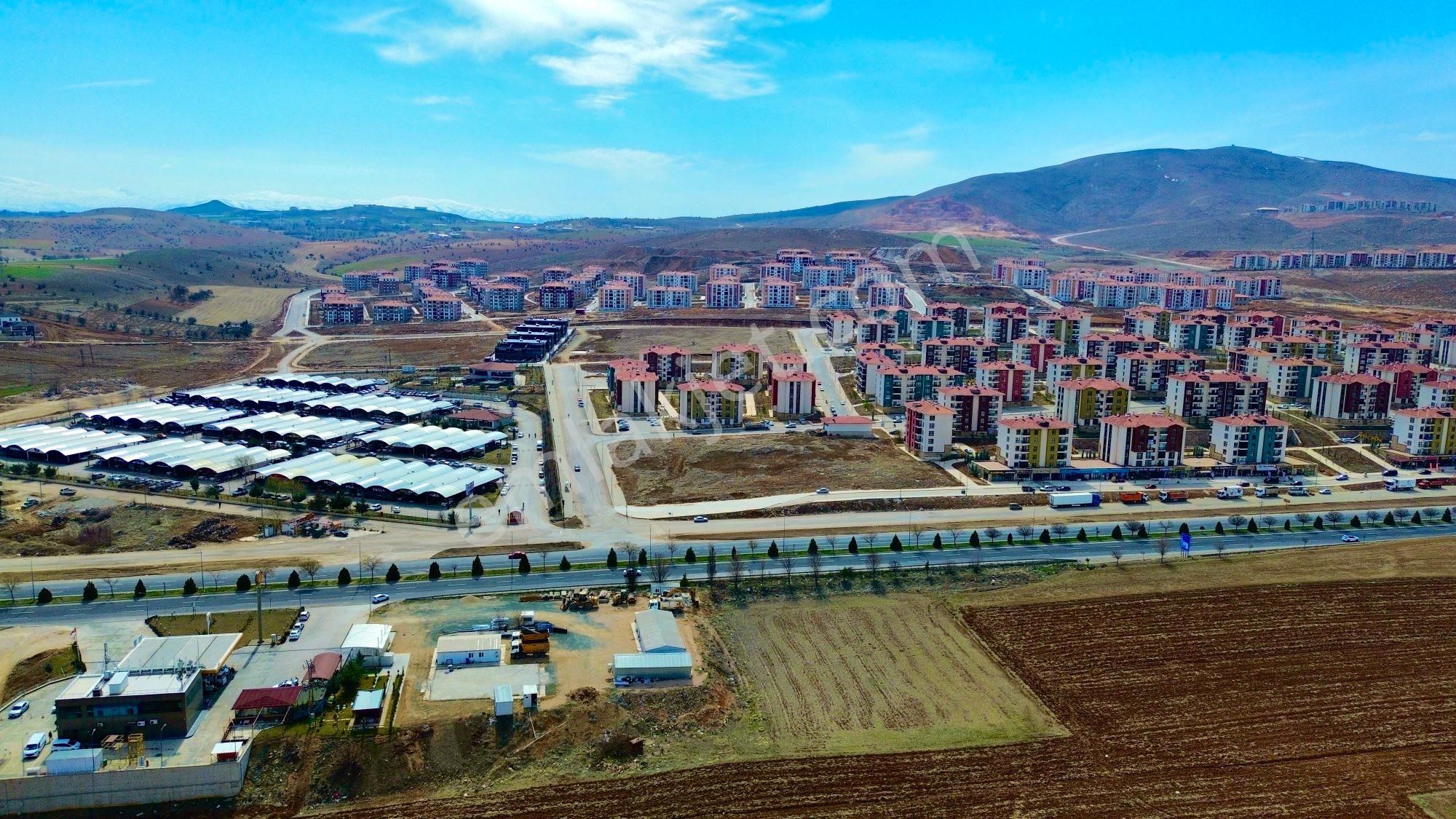 Ümit Emlak’tan Güney Çevre Yoluna 2. Parsel Çok Amaçlı Kullanıma Uygun Muhteşem Ticari Arsa