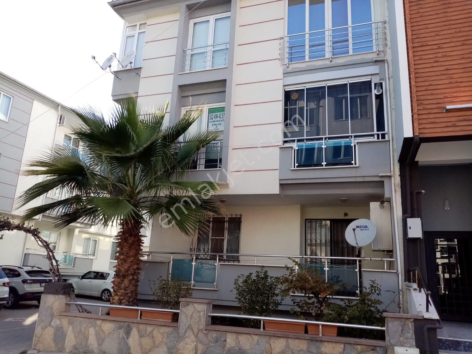 Balıkesir Plevne Mah.de Demirdağ Emlaktan Satılık 3+1 Kombili Ara Kat Daire