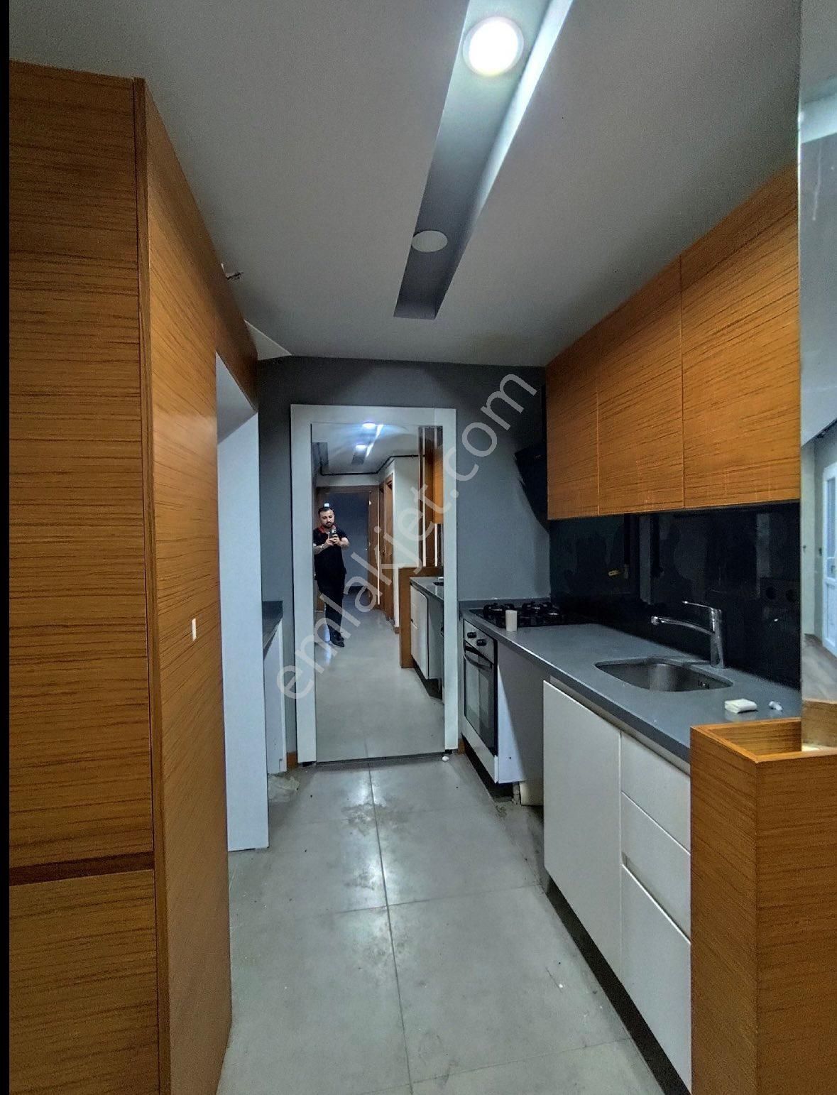 Aydınlar’da 7/24 Güvenlikli Site İçerisinde Kombili Çift Banyolu 2+1 Kiralık Daire