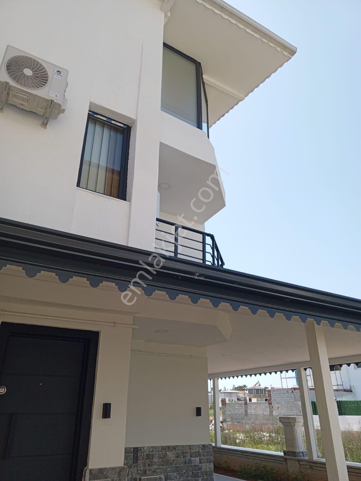 Antalya Belek Kadriye’de 4+1 Site İçerisinde Havuzlu Bakımlı Lüks Satılık Tripleks Villa - Görsel 5