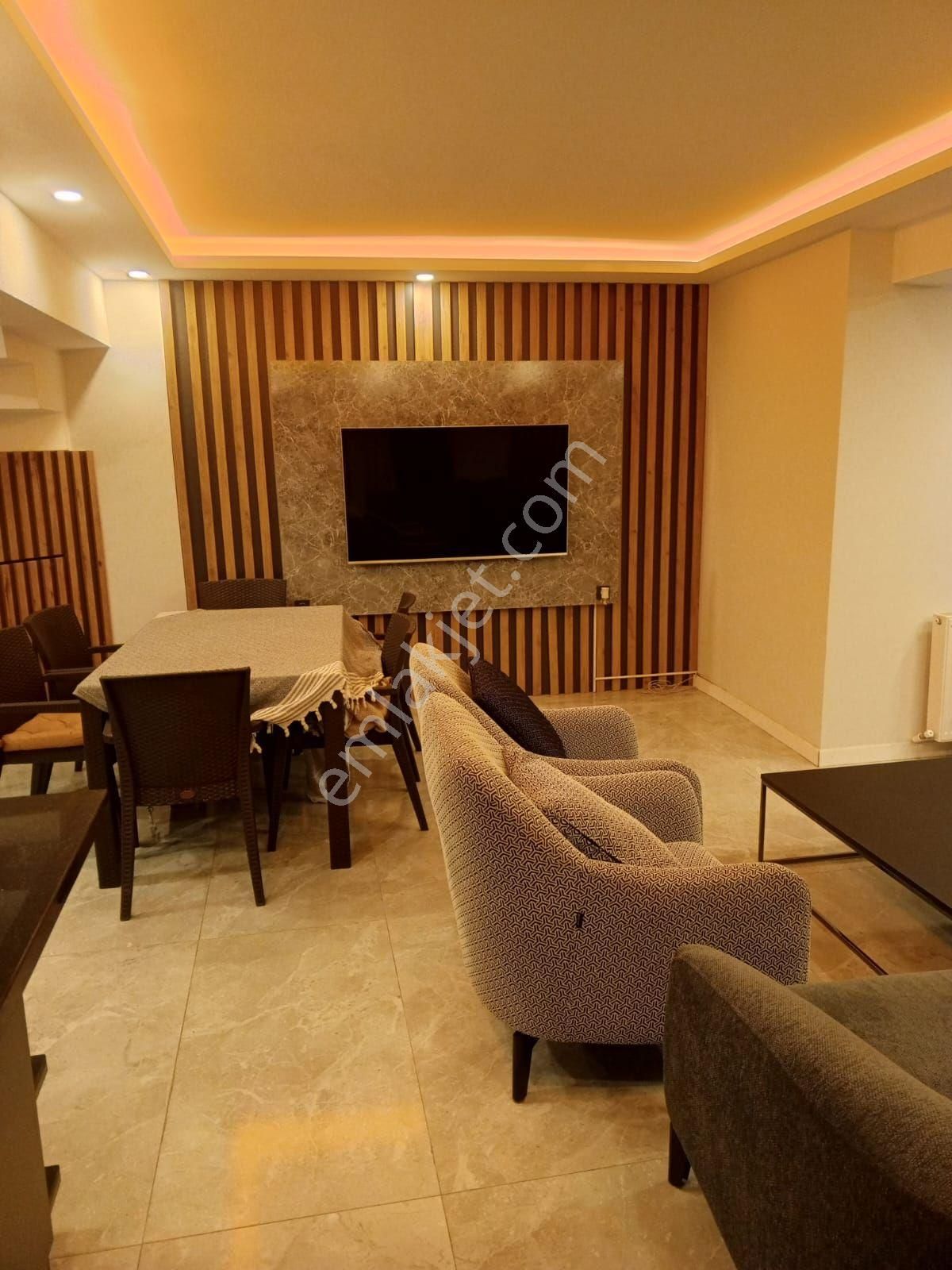 Antalya Belek Kadriye’de 4+1 Site İçerisinde Havuzlu Bakımlı Lüks Satılık Tripleks Villa - Görsel 8