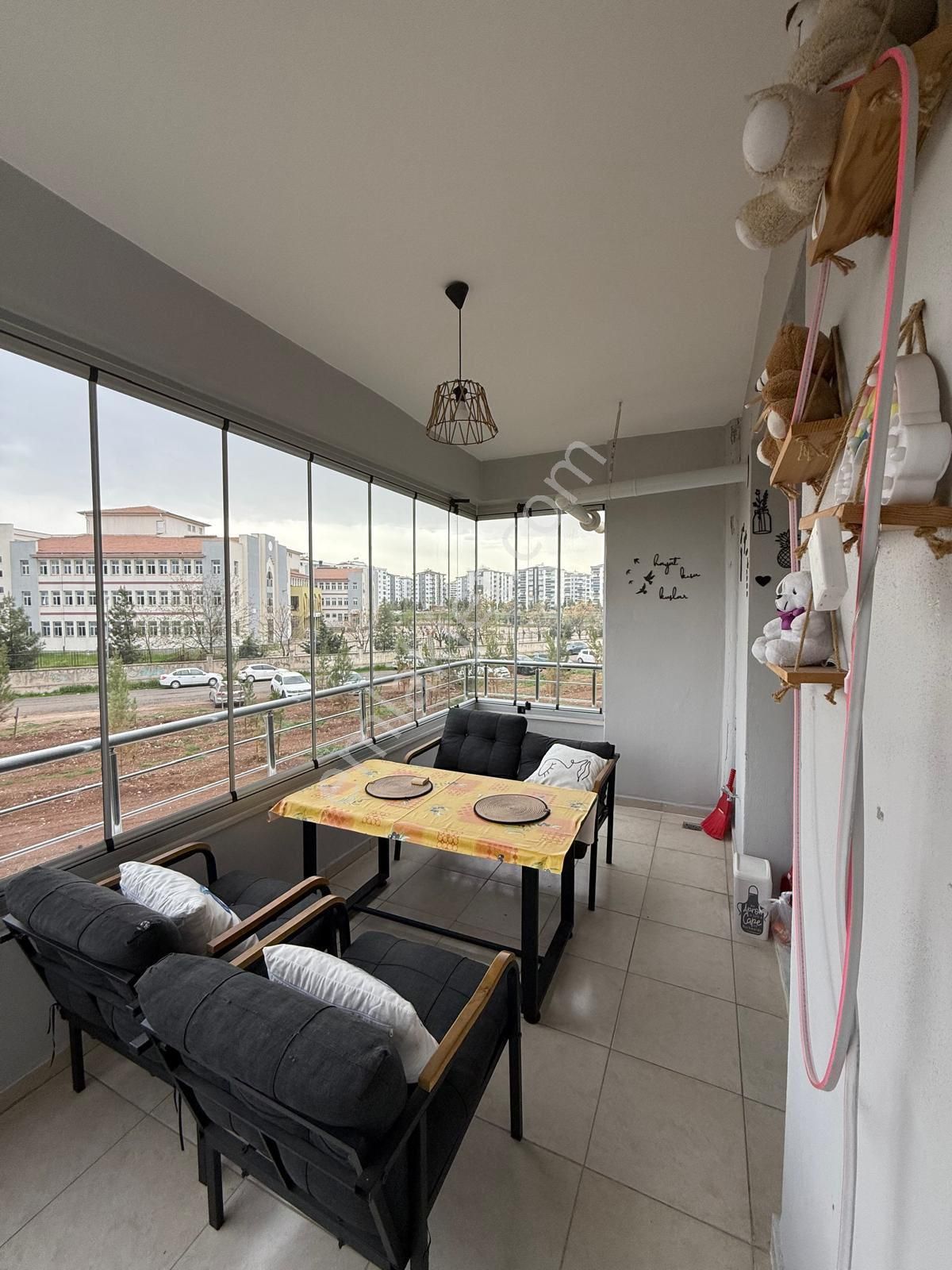 3+1 Acil Satılık Güvenlikli Yapılı Daire