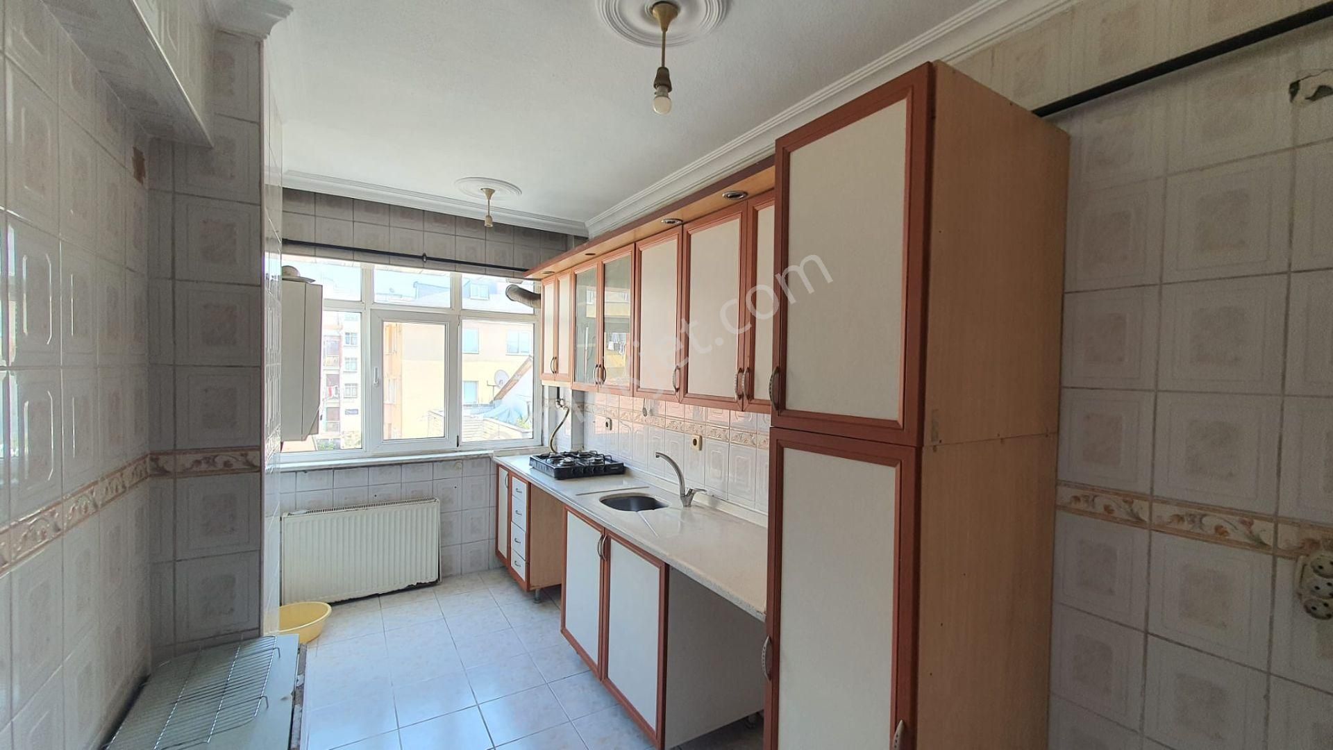 Ümraniye Çamlık Çakmak Armağanevler Kiralık Daire Metro Yürüme Mesafesi Temiz Daire 3+1 Yabancıya - Görsel 8