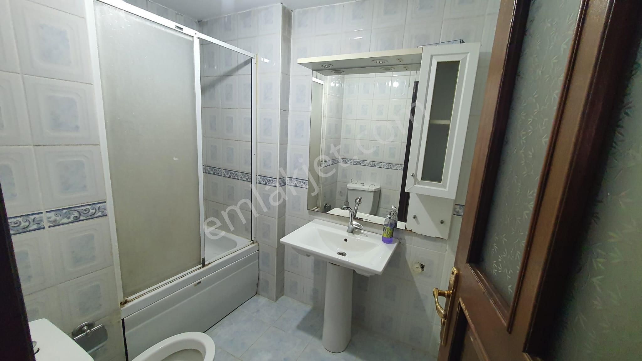 Ümraniye Çamlık Çakmak Armağanevler Kiralık Daire Metro Yürüme Mesafesi Temiz Daire 3+1 Yabancıya - Görsel 11