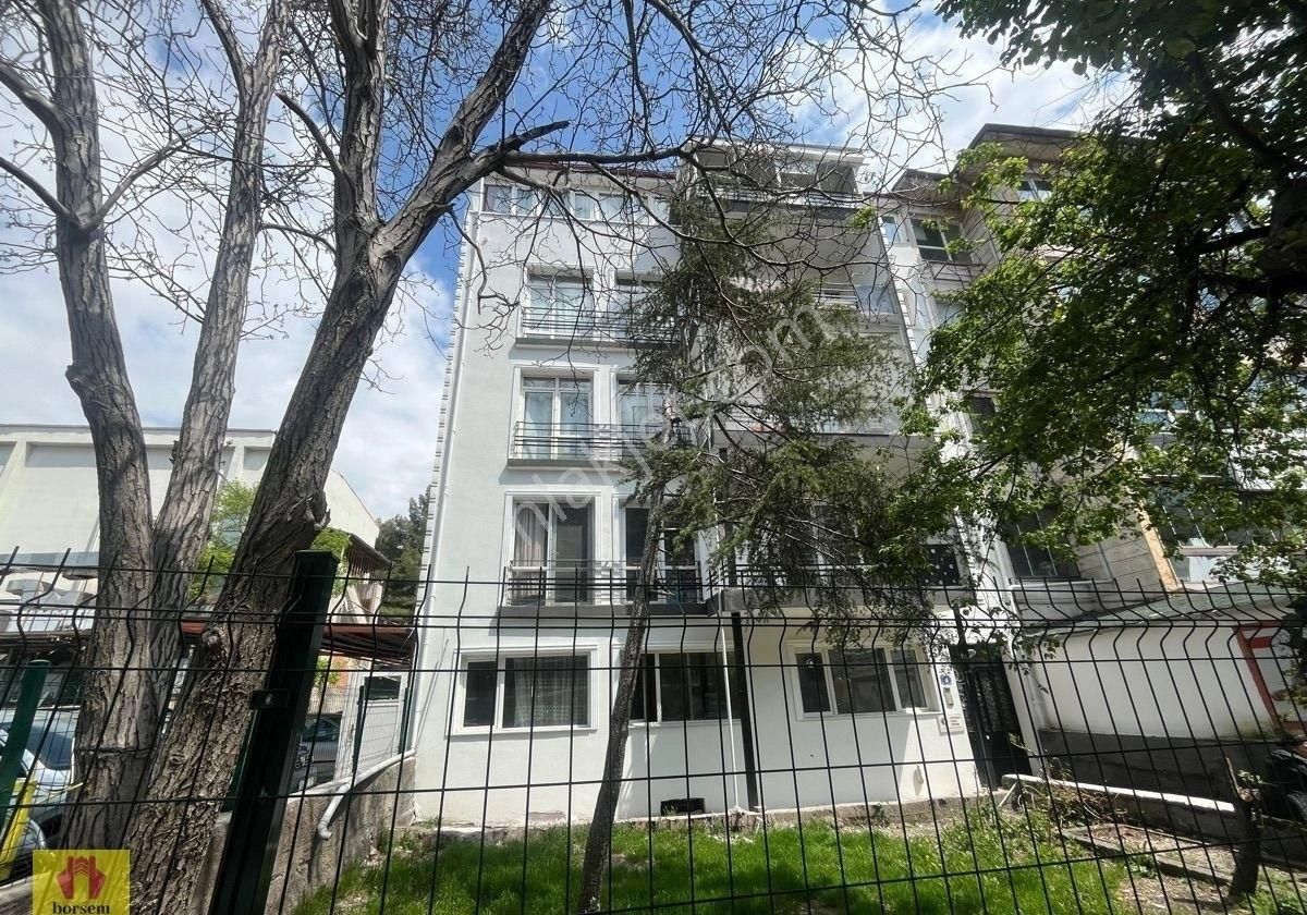 Çankaya Kızılay Konur Sokakta 4+1 Kiralık Ofis