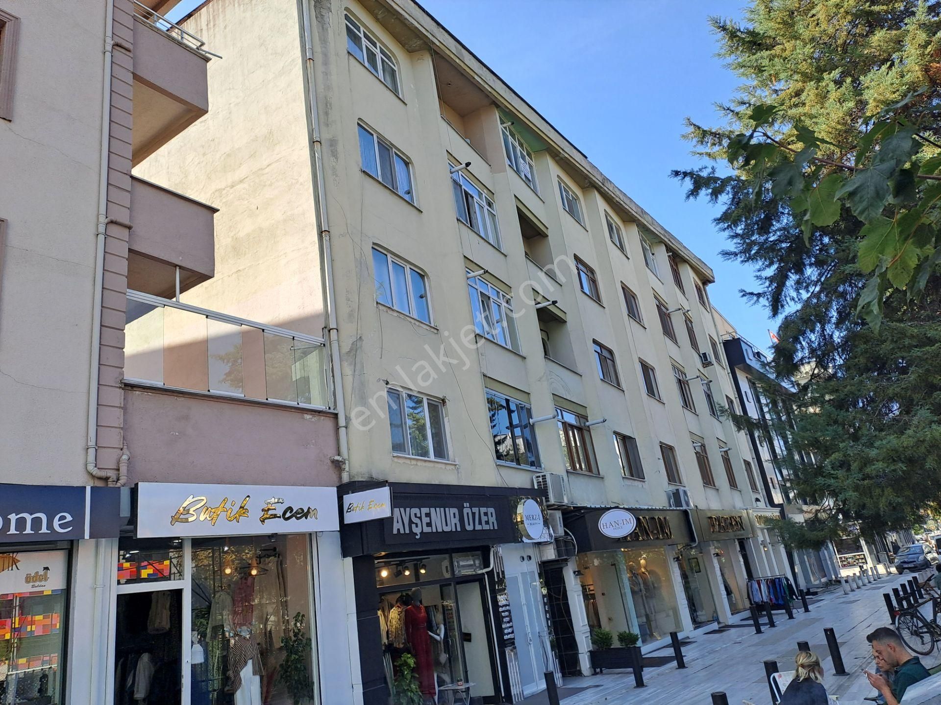 Kültür Mahallesi Namıkkemal İlköğretim Karşısı Satılık 3+1 Daire