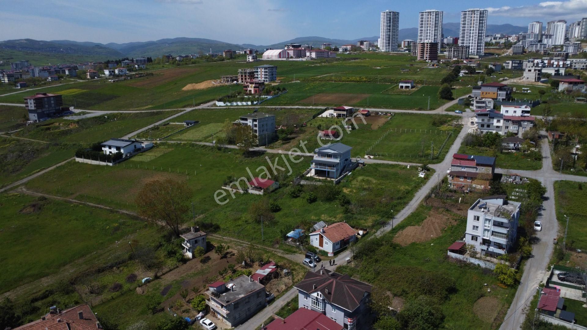 Mentis'den Beypınarda Satılık Müstakil Ev Ve Arsası