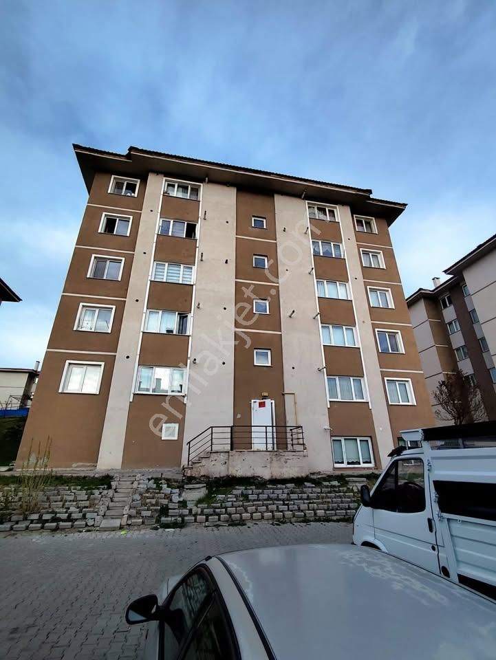 Arslan Mülk Ofisinden Kayseri Toki 8. Bölgede Satılık 65lik Daire