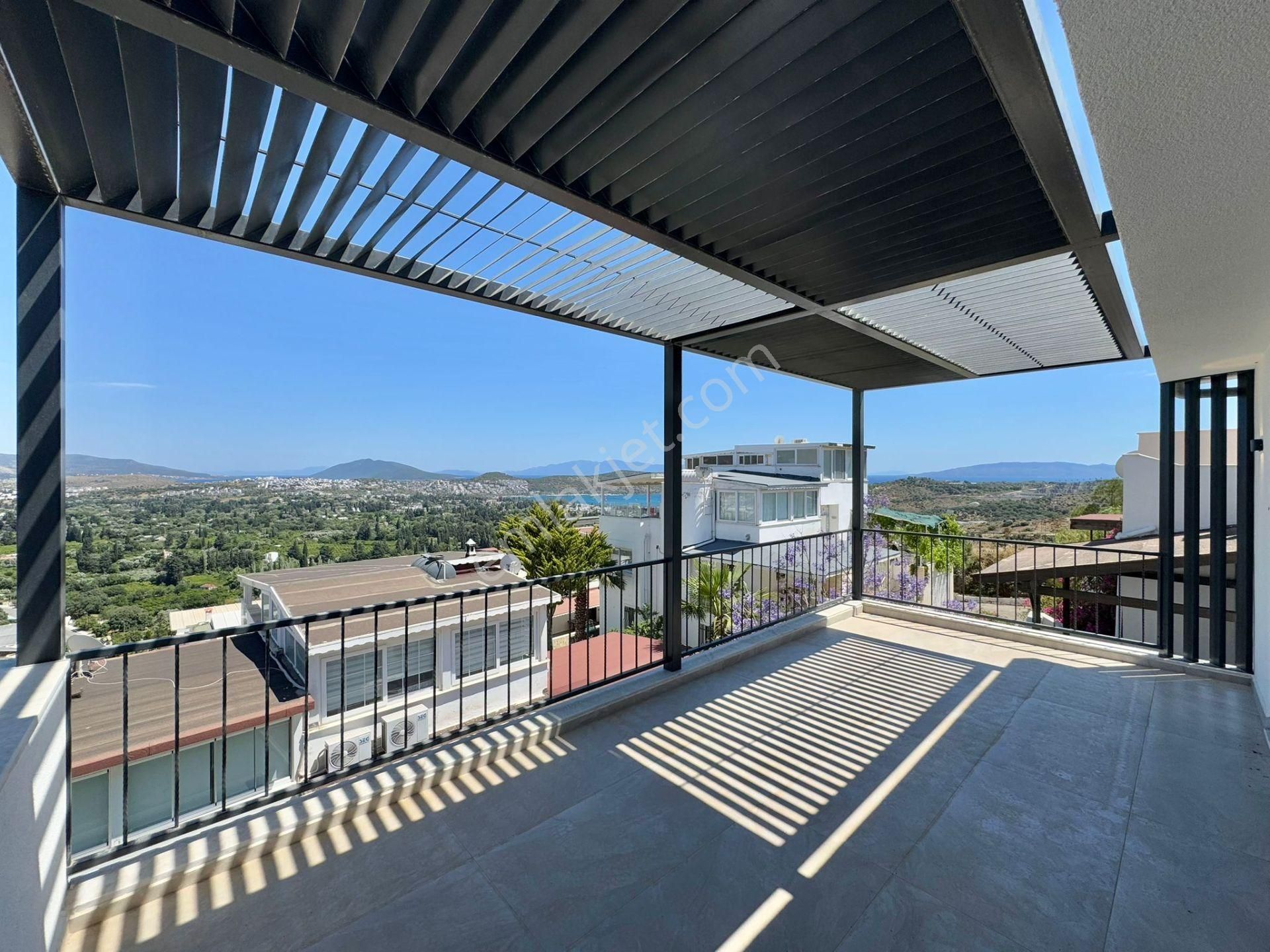 Bitez'de Komple Renove Edilmiş 4+1 İkiz Villa