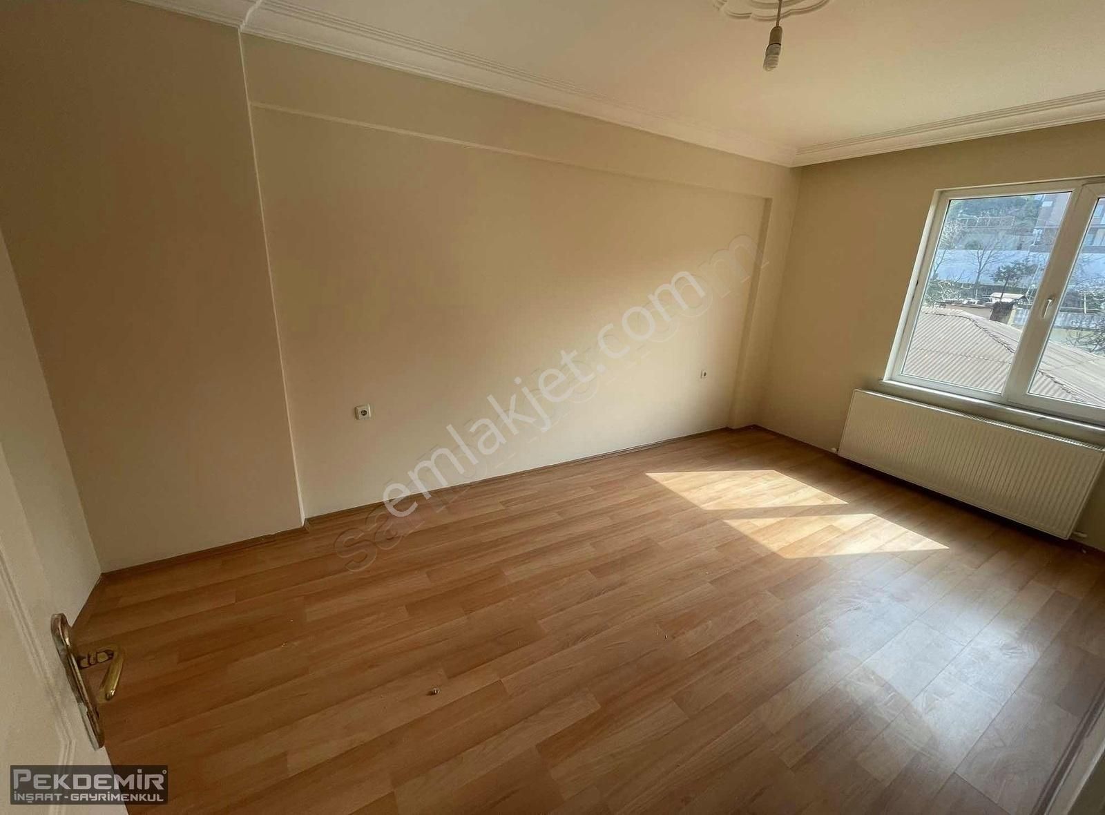 Pekdemir Gayrimenkul' Den Aksu Mah. Kiralık 2+1 Daire