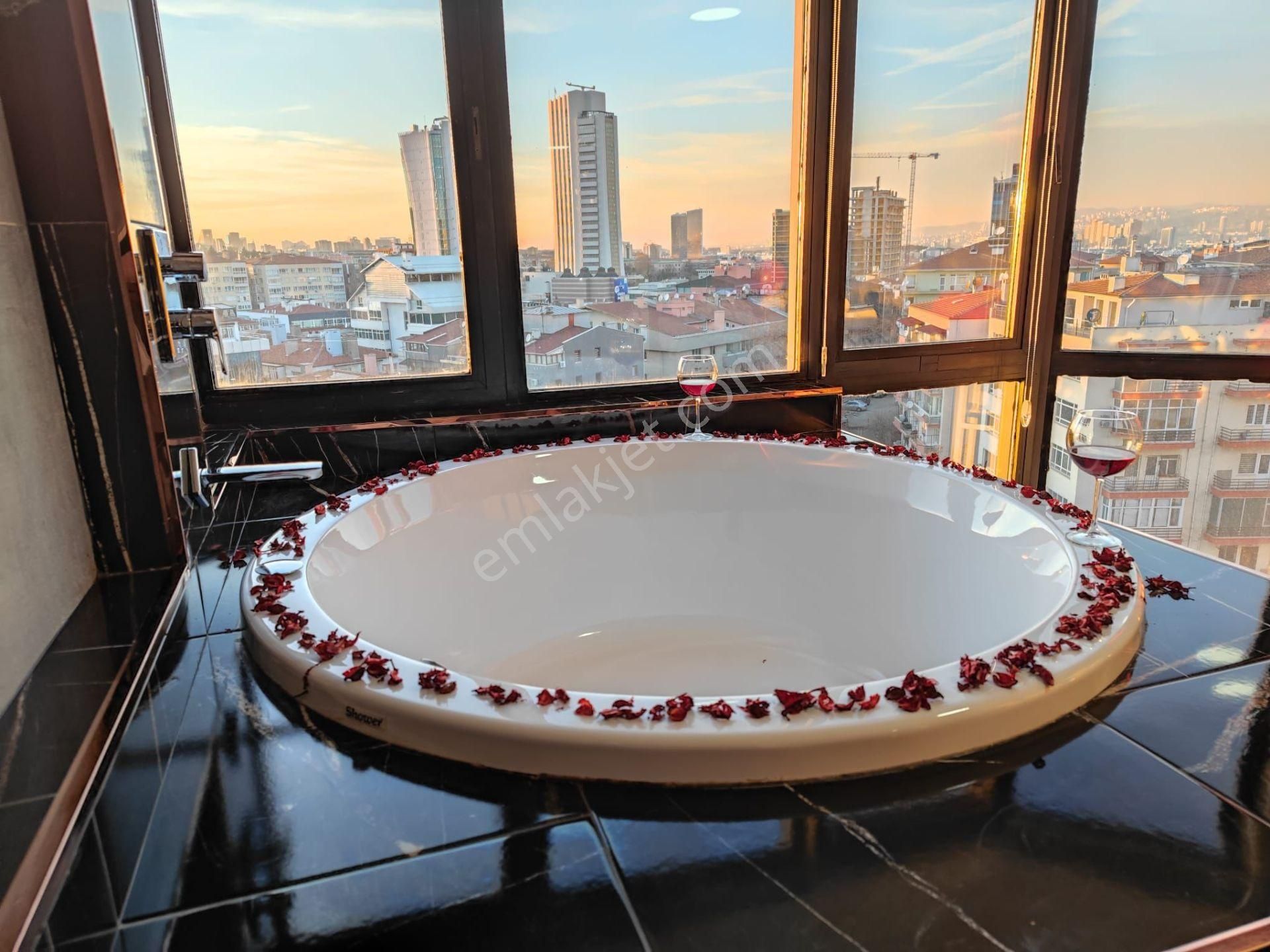 **çankaya**lüks Daireler**2 Kişilik Küvet**165" Tv**