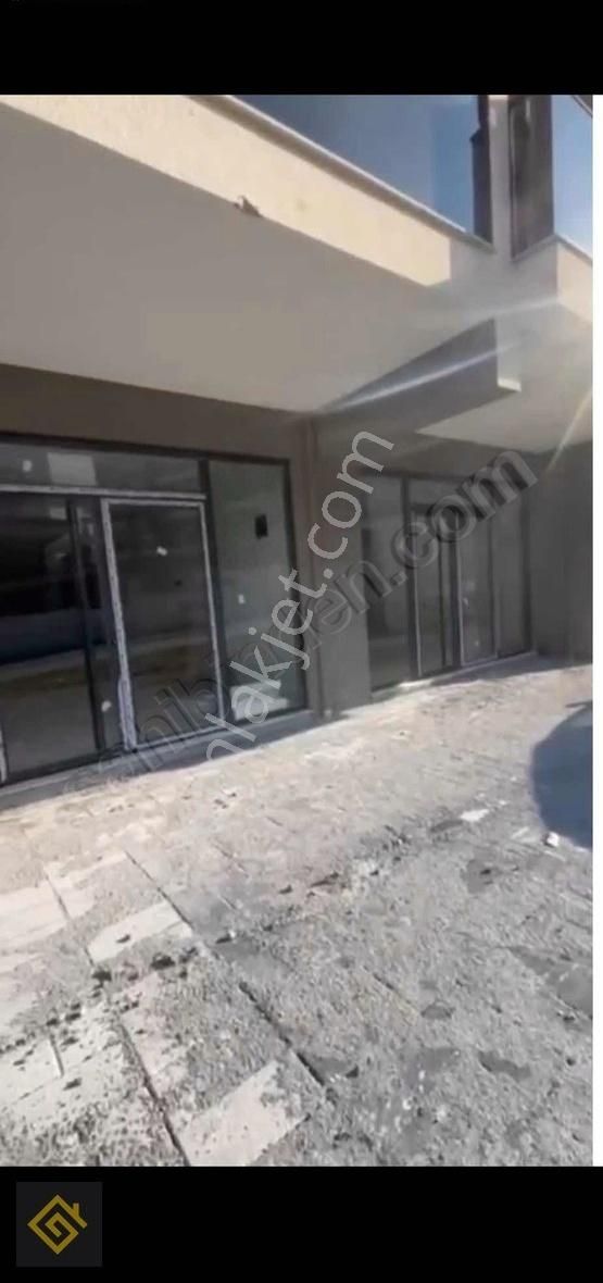 Kiralık Yeni Binada Dükkan
