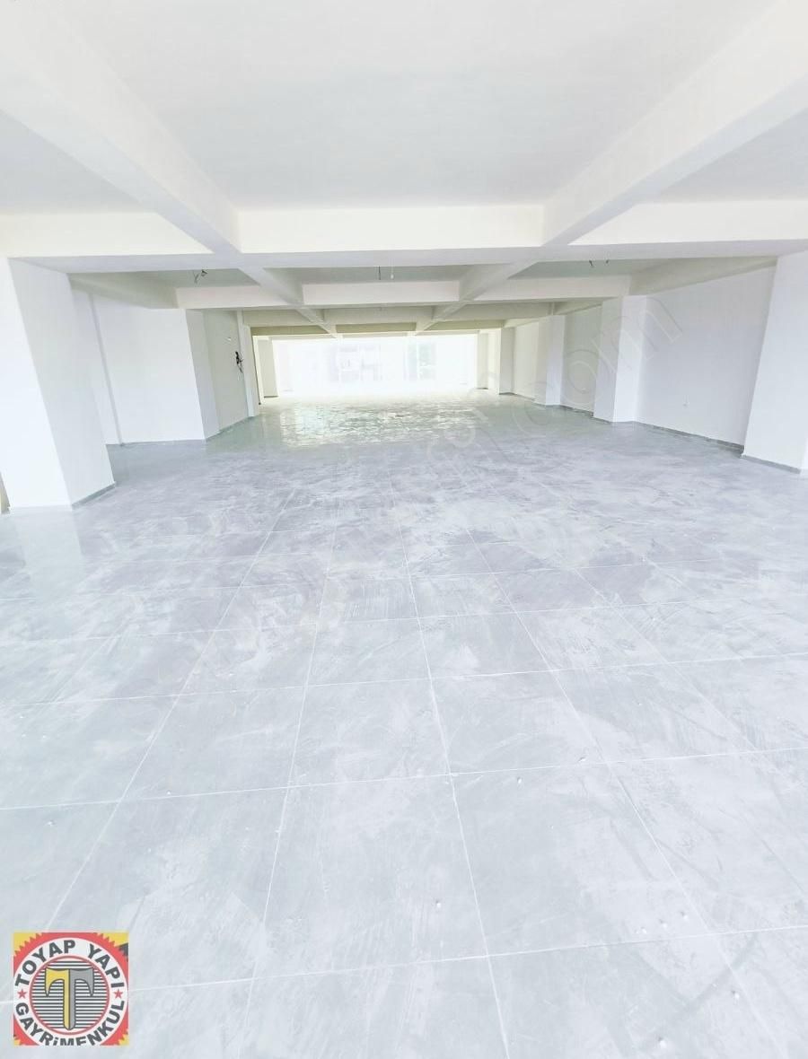 Sultangazi Tramvay Caddesi'nde 500m² Kiralık Dükkanlar - Görsel 10