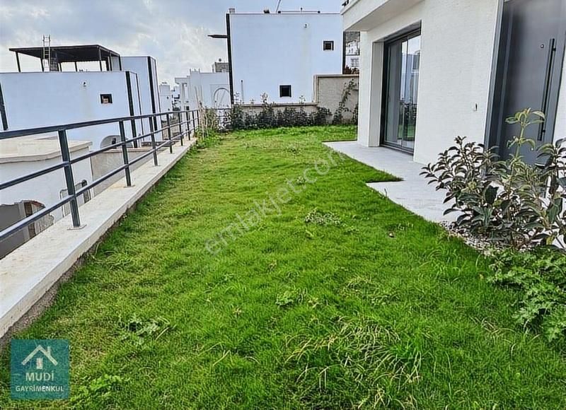 Bodrum Bağla Full Deniz Manzaralı Bahçeli Sıfır 3+1 Villa