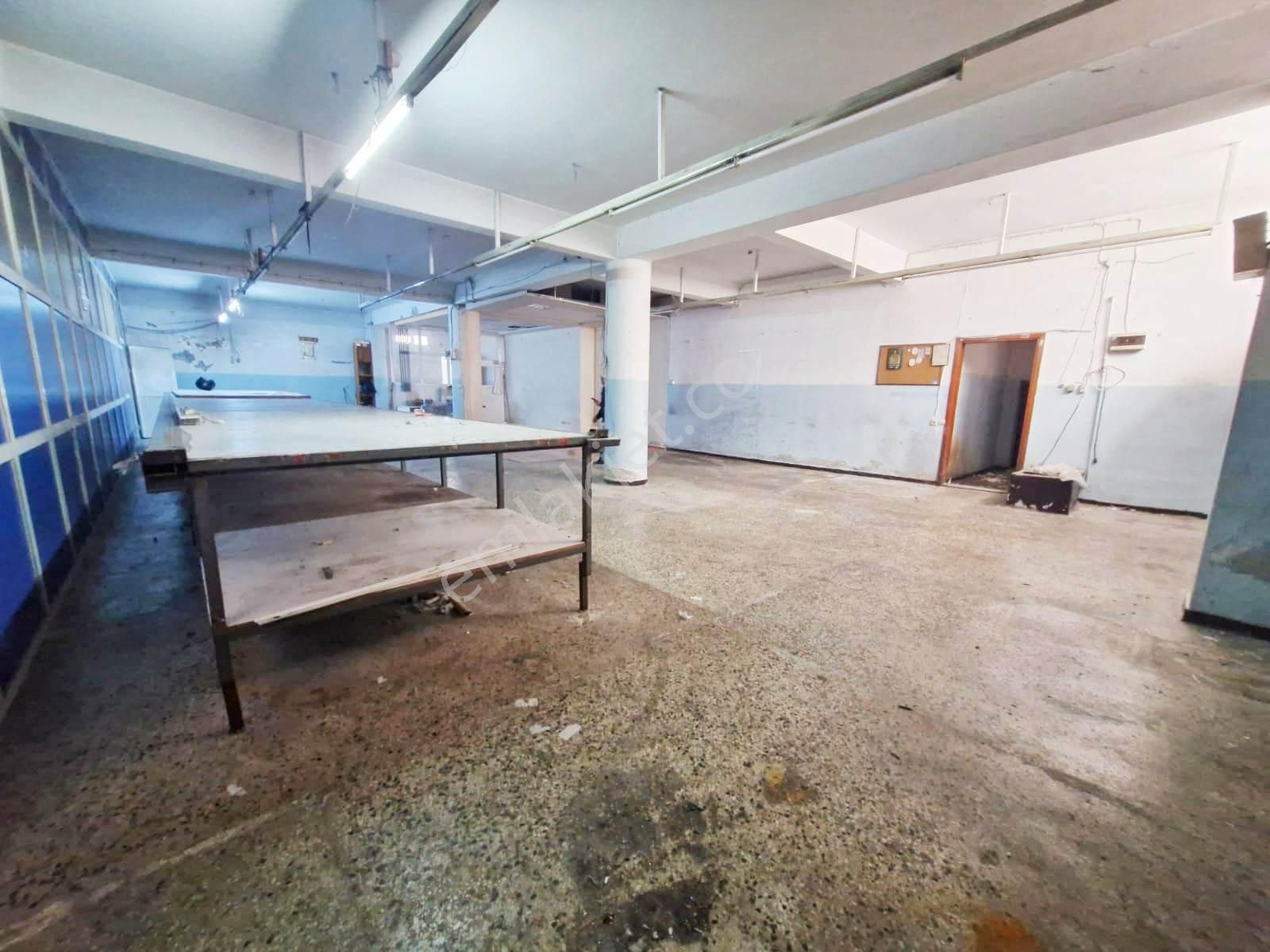 Fatih Emlak Tan Kiralık Dükkan 350 Metre Kare