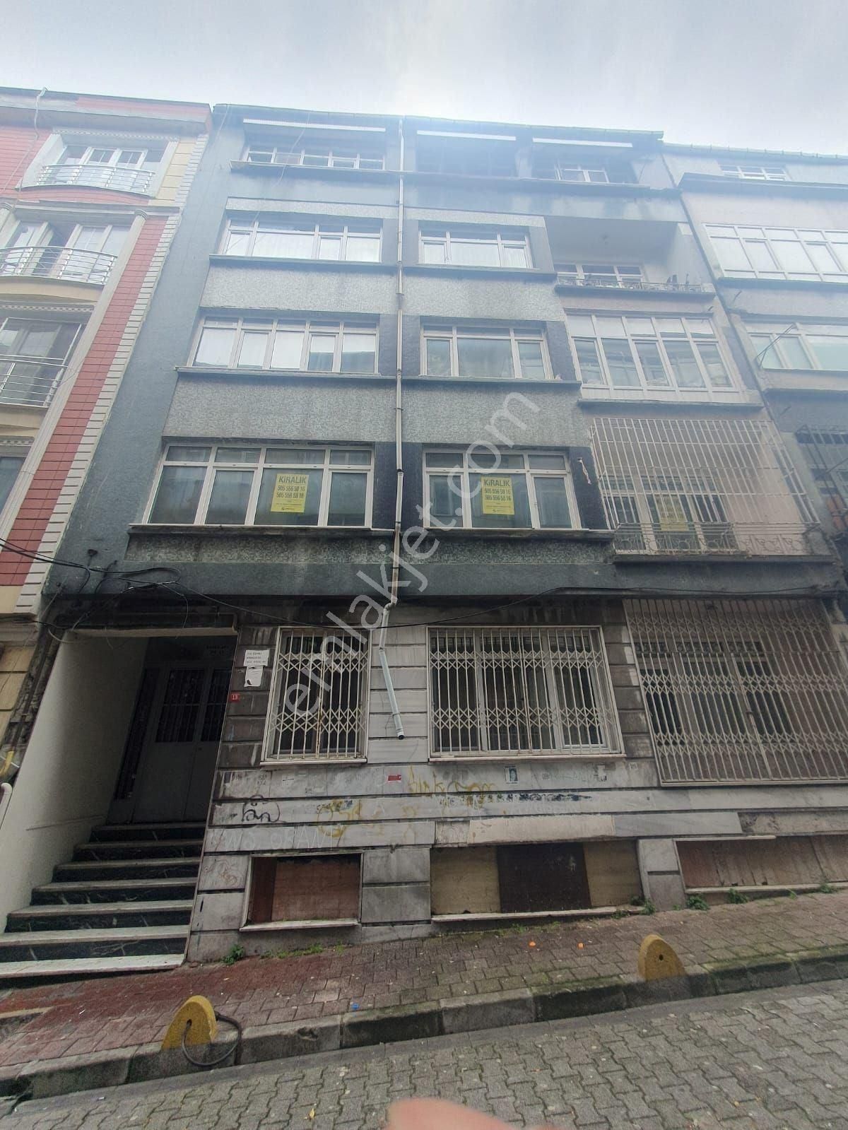 İstanbul Fatih Haseki Sultan Mah Satılık Açil 3+1 Daire