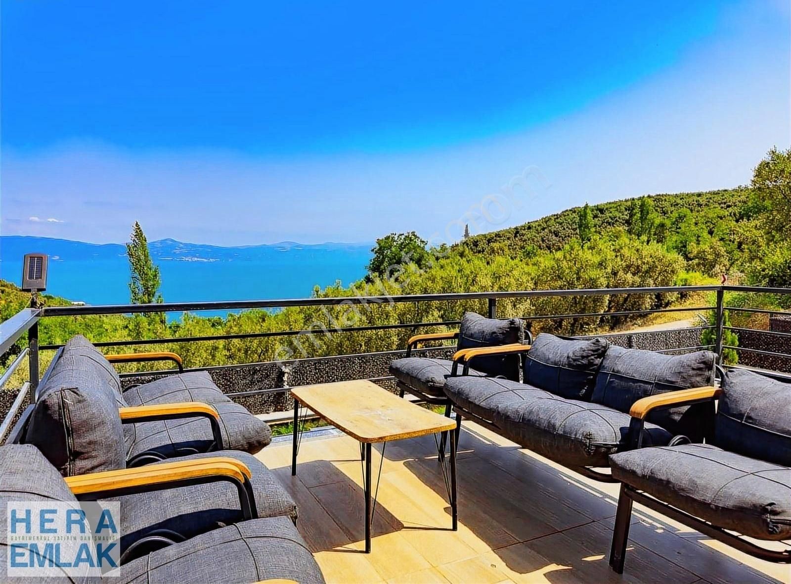 Ahşap Ve Doğal Taşın Bir Araya Geldiği Muhteşem Bir Mimari Yapı - Görsel 12