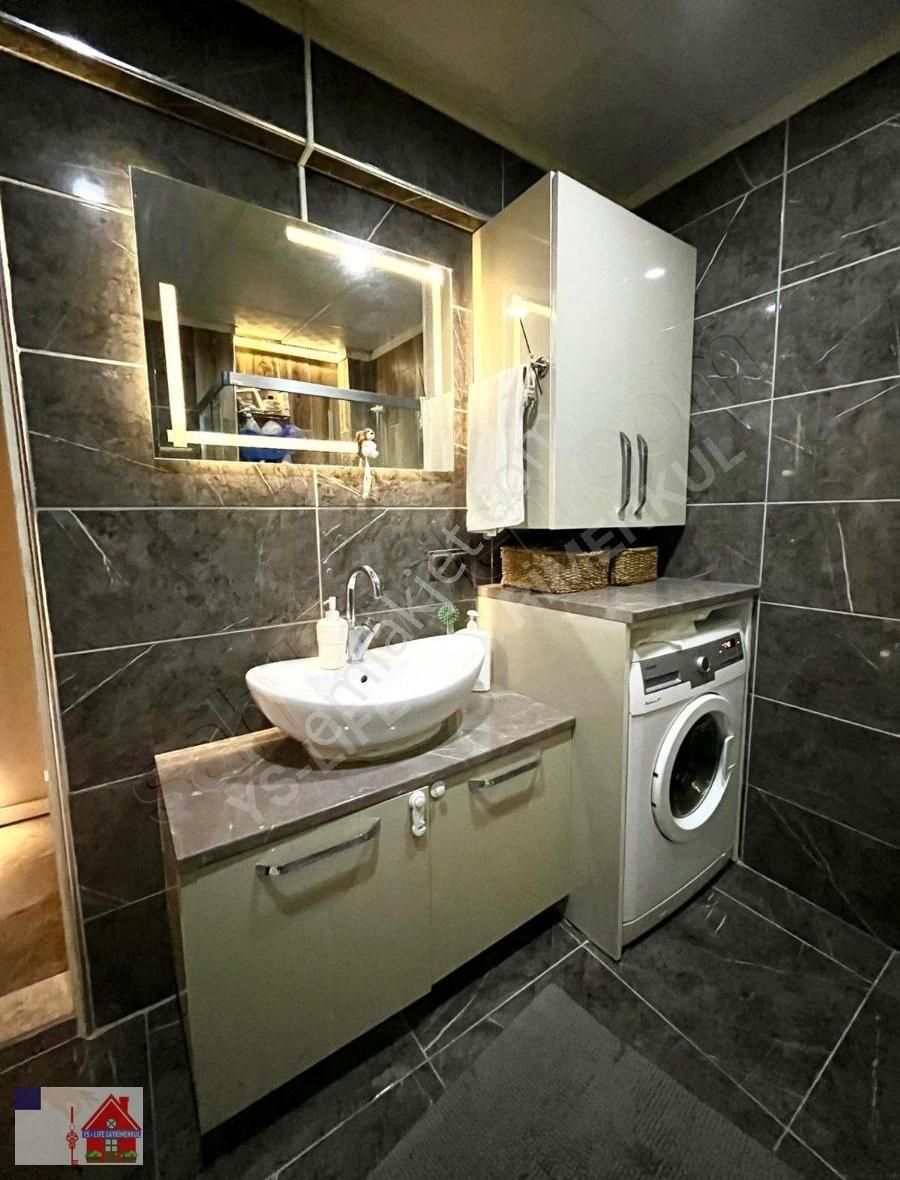 İstiklalde Fırsat Daire 3+1 150m2