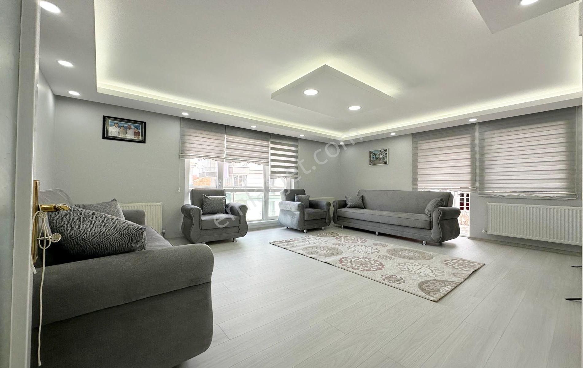 Selim Cd Yakını Ara Katta Full Lüks Yapılı Ebeveyn Banyolu 4+1 !