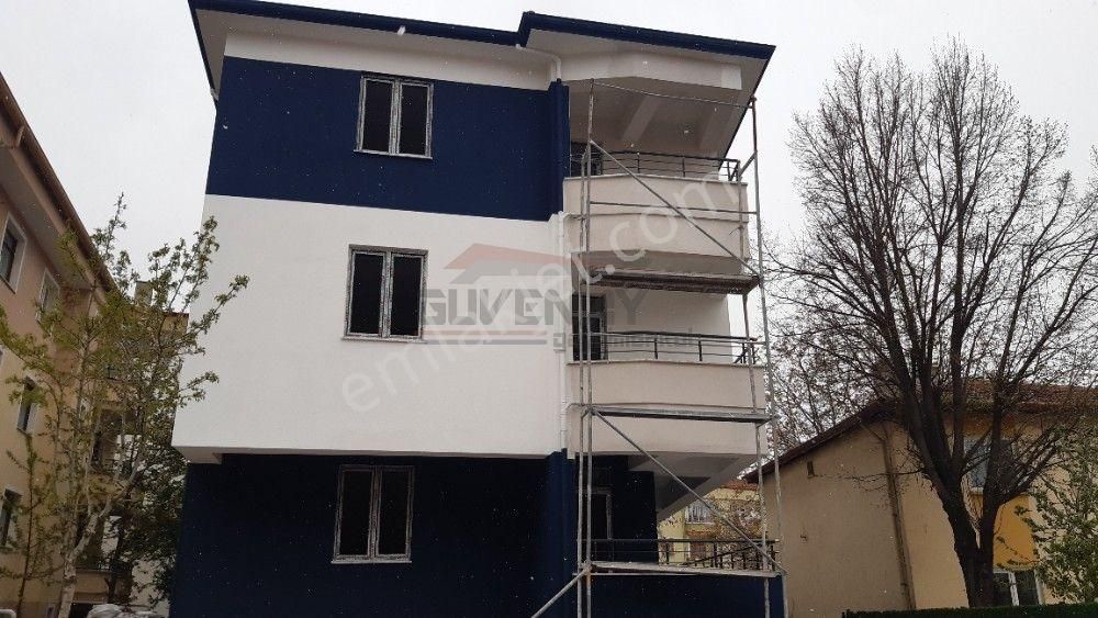 Güvenay - Çorum Ulukavak Özrahman Camii Yanı Satılık Sıfır 3+1 Daire