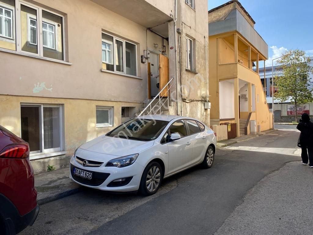Trabzon Ortahisar Yenimahalle Satılık 3 Katlı Bina