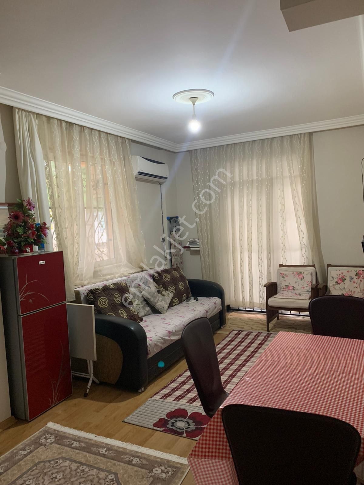 Adestan Emlak Tan Ahatlı Da 1+1 Giriş Kat Kiracılı