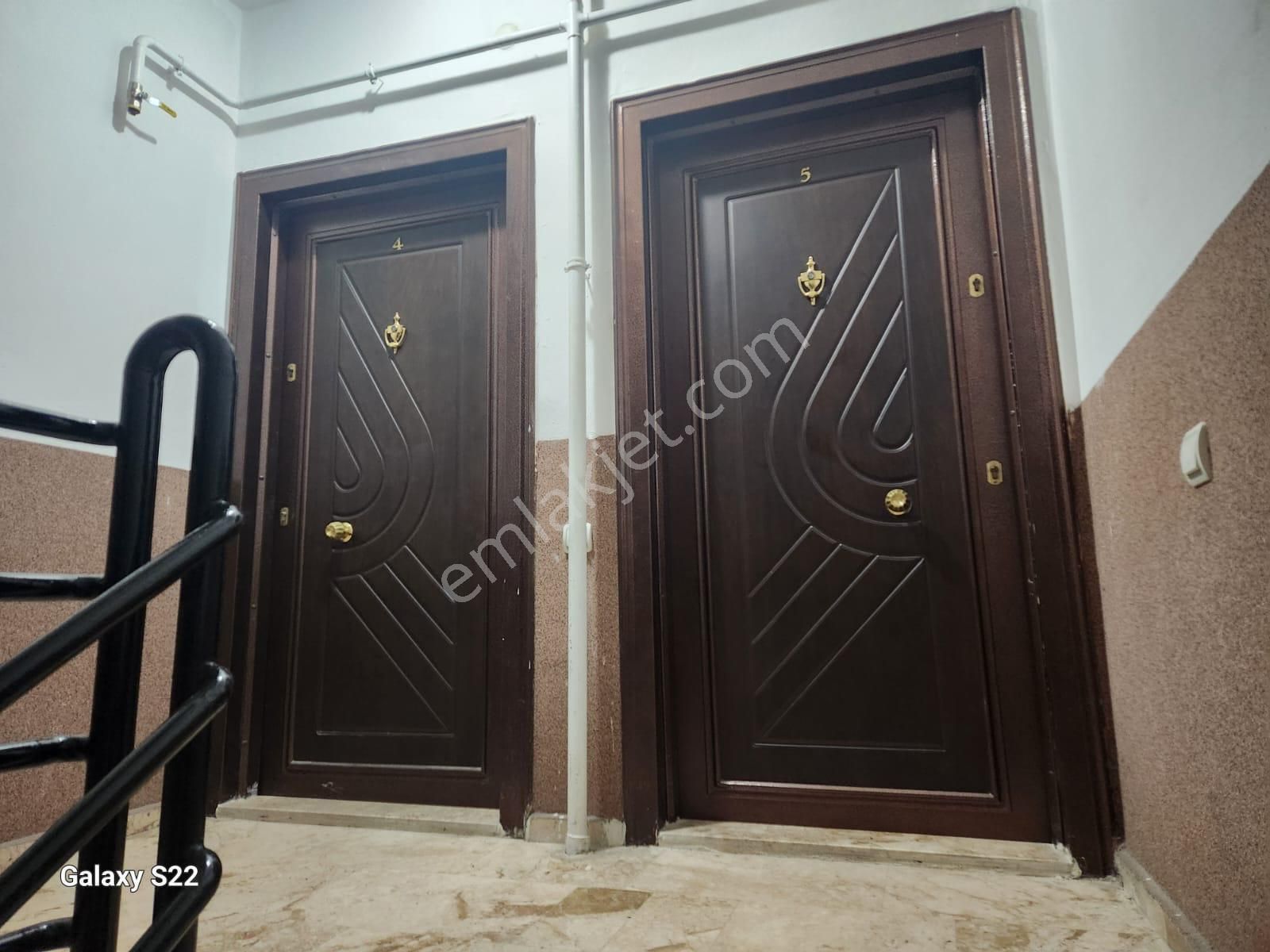 Güzeloba'da Karpuzkaldıran Karşısı 2+1 Eşyalı Kiralık Daire