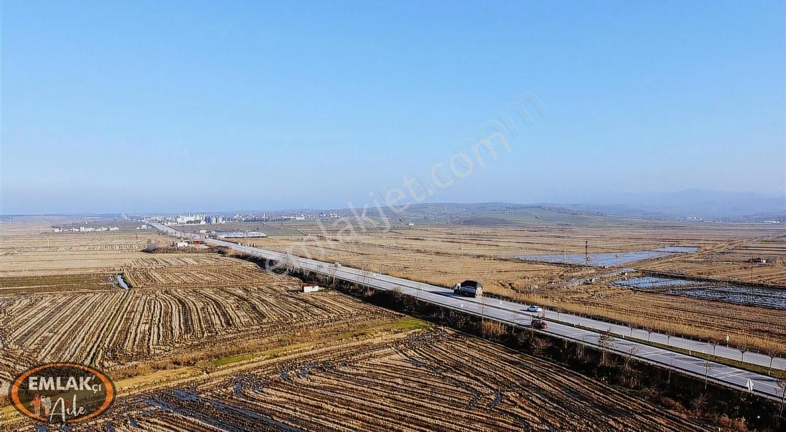 Biga Hacıköy Mahallesi 6263 M2 Satılık Tarla