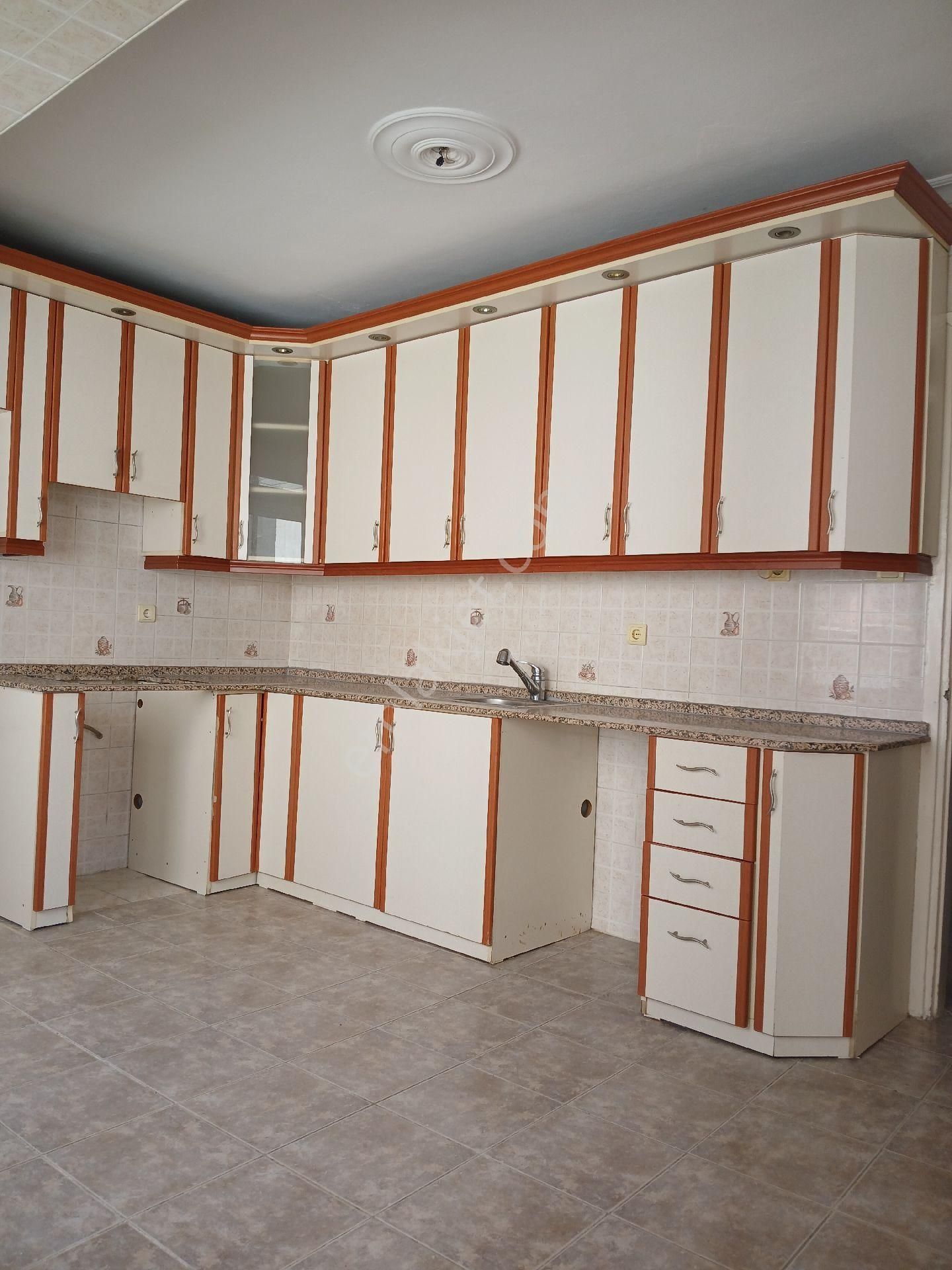 Karabağlar Çalıkuşu Mah 3+1 Kiralık